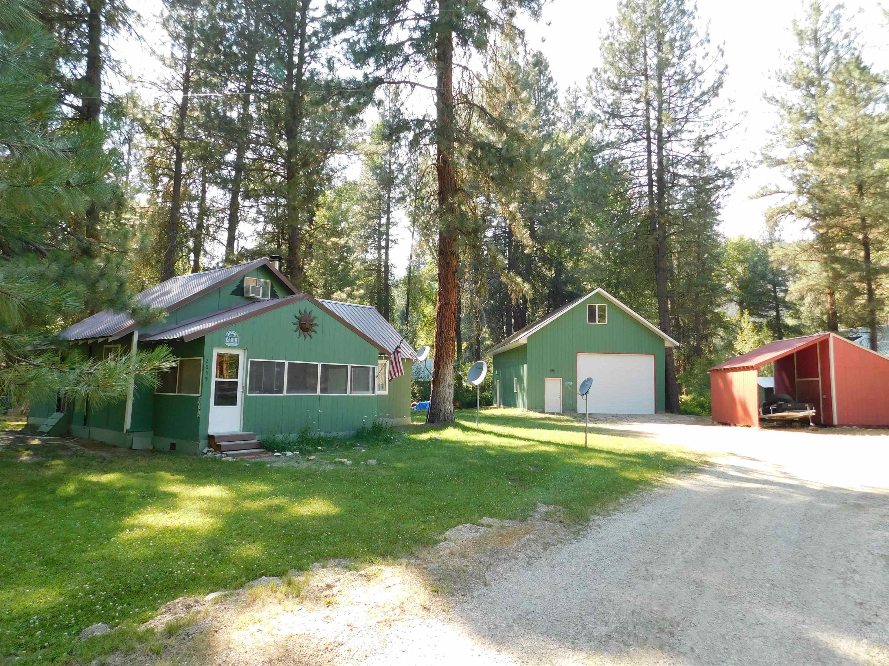 2055 N Pine Featherville Rd, Featherville, Idaho 83647, 2 Bedrooms, 1 Bathroom, Residential For Sale, Price $490,000, 98951742
