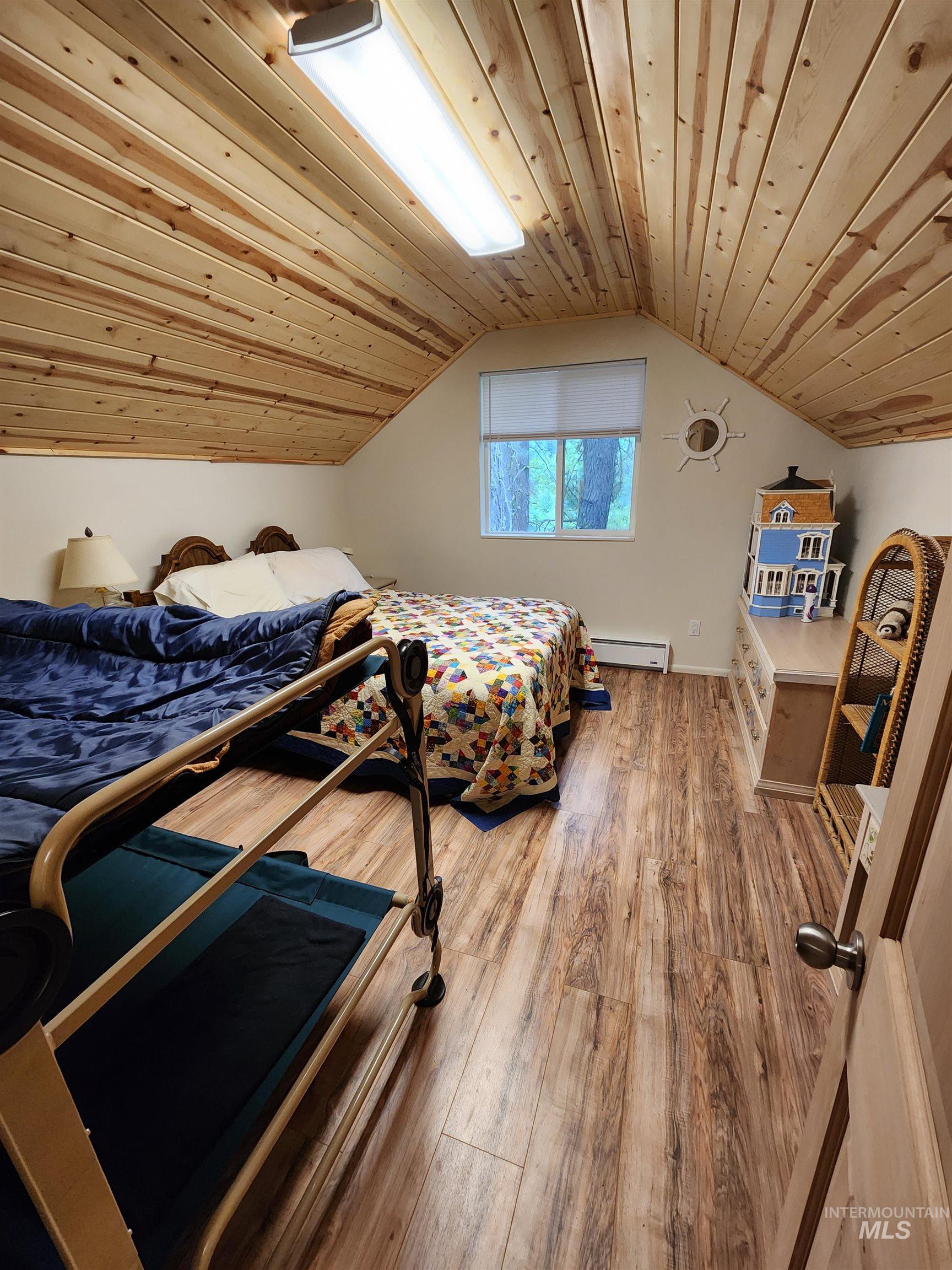 2055 N Pine Featherville Rd, Featherville, Idaho 83647, 2 Bedrooms, 1 Bathroom, Residential For Sale, Price $490,000, 98951742