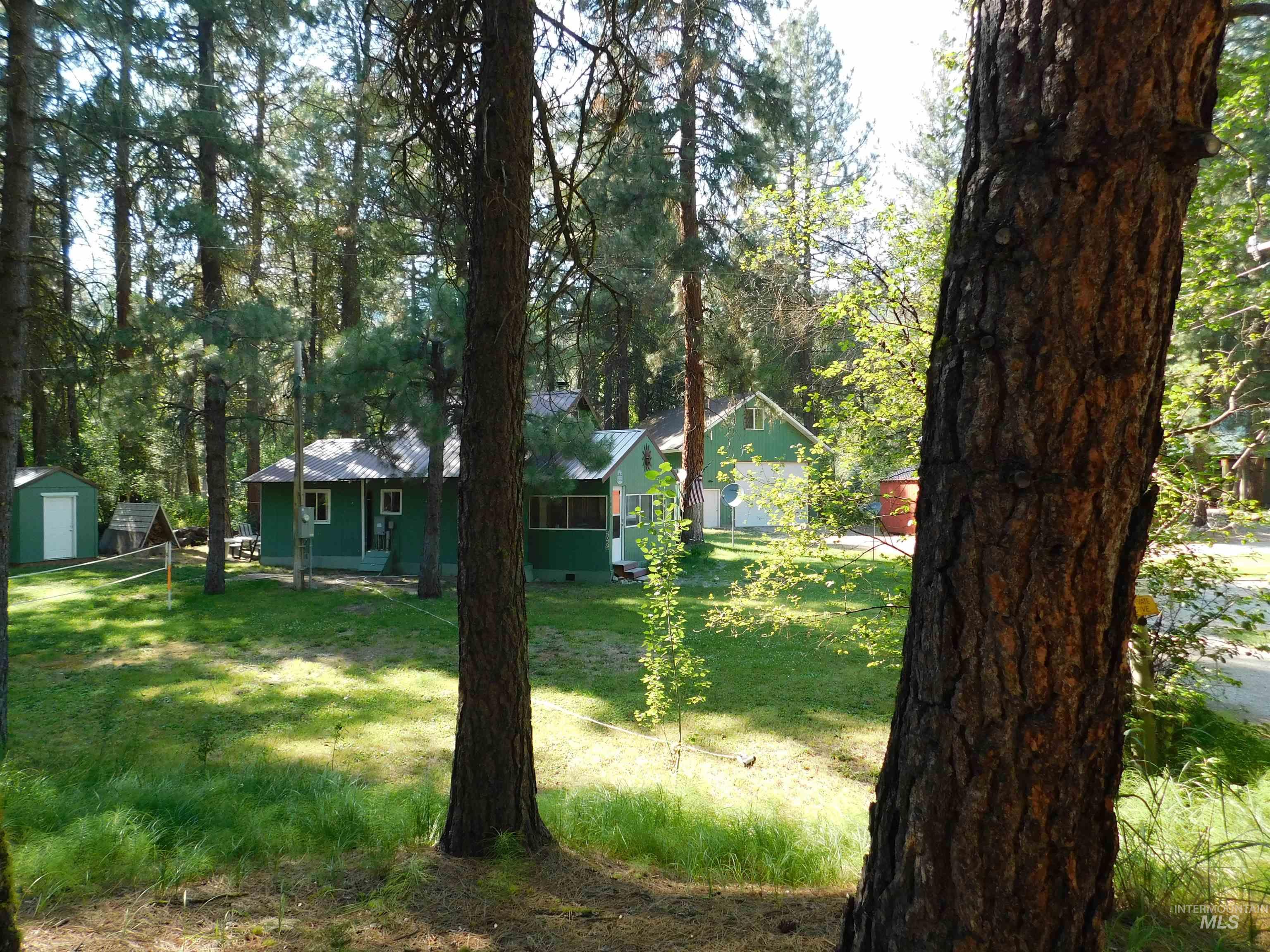 2055 N Pine Featherville Rd, Featherville, Idaho 83647, 2 Bedrooms, 1 Bathroom, Residential For Sale, Price $490,000, 98951742