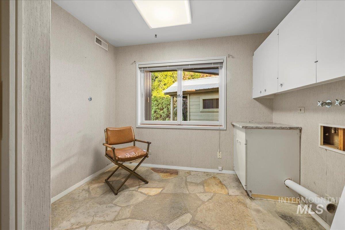 2401 Terrace Drive, Caldwell, Idaho 83605, 2 Bedrooms, 3 Bathrooms, Residential For Sale, Price $629,000, 98951766