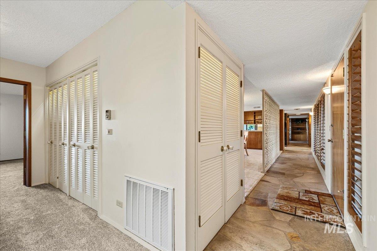 2401 Terrace Drive, Caldwell, Idaho 83605, 2 Bedrooms, 3 Bathrooms, Residential For Sale, Price $629,000, 98951766