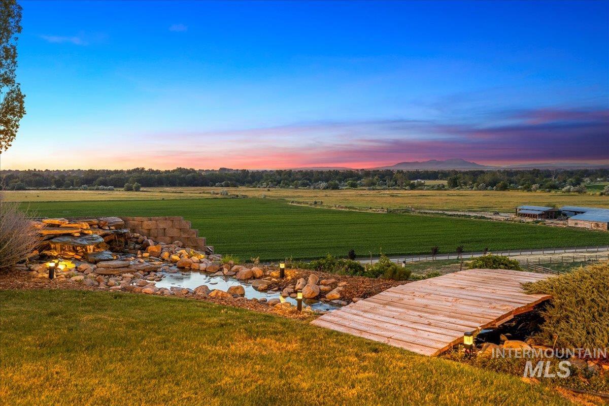 2401 Terrace Drive, Caldwell, Idaho 83605, 2 Bedrooms, 3 Bathrooms, Residential For Sale, Price $629,000, 98951766