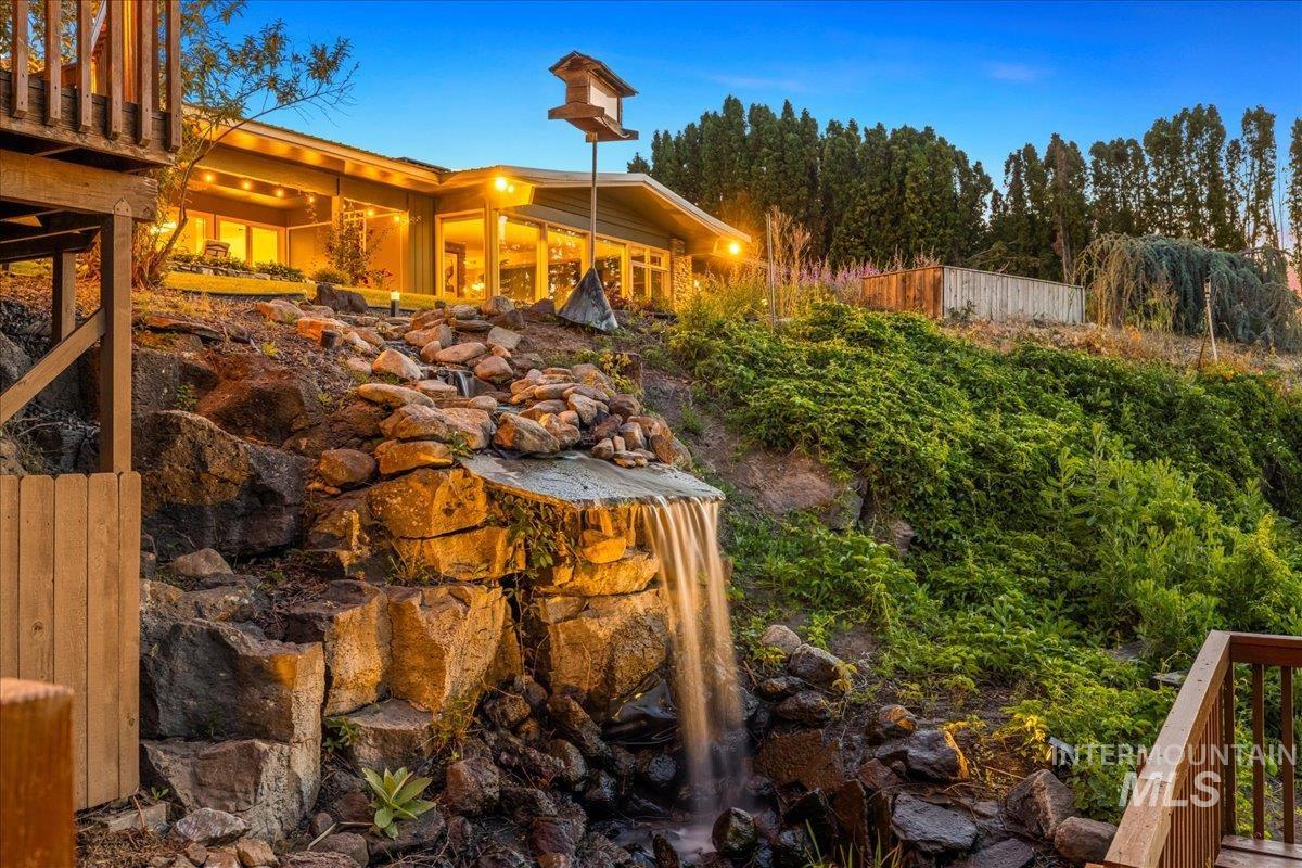 2401 Terrace Drive, Caldwell, Idaho 83605, 2 Bedrooms, 3 Bathrooms, Residential For Sale, Price $629,000, 98951766