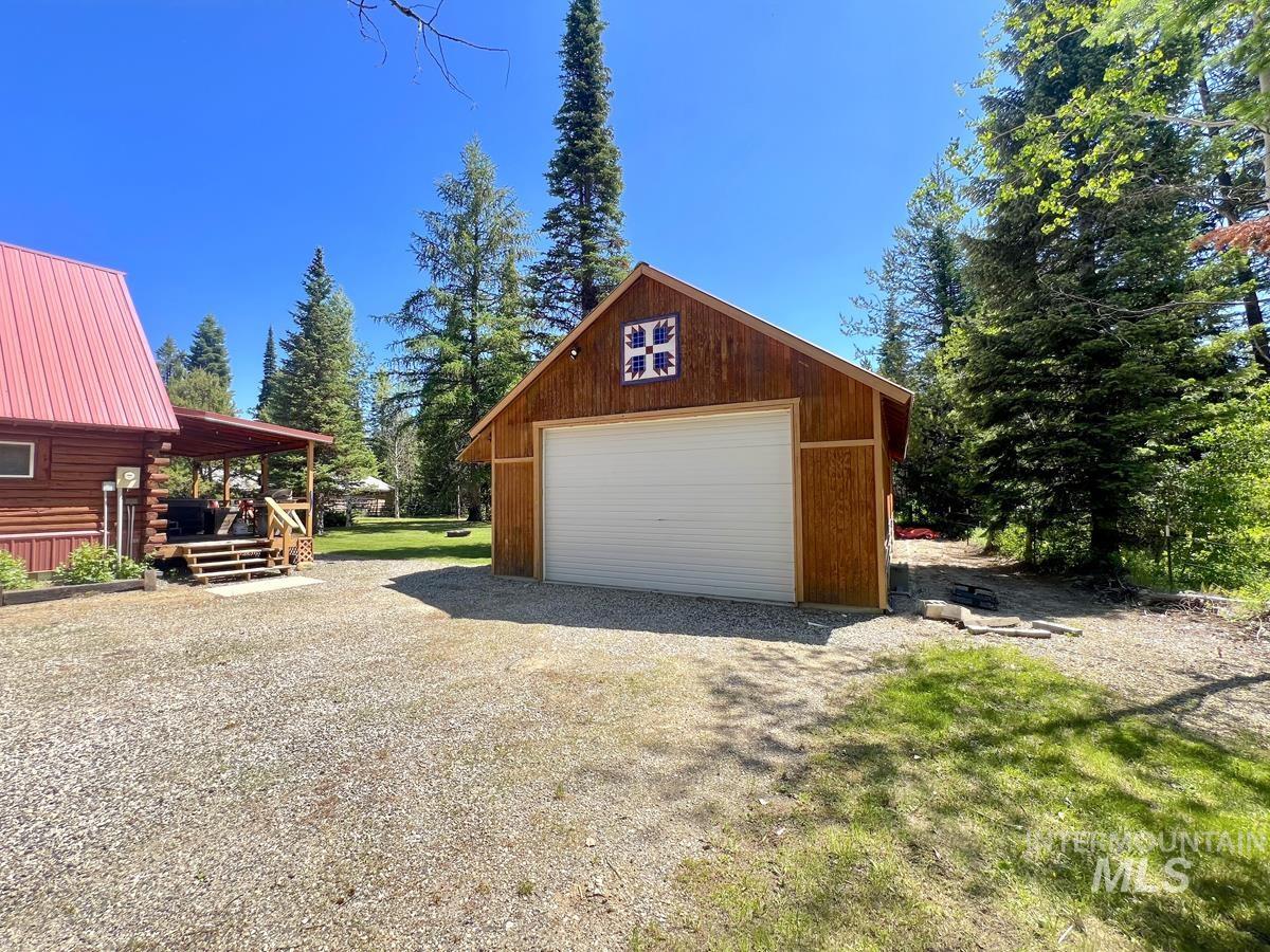 Detached garage with driveway