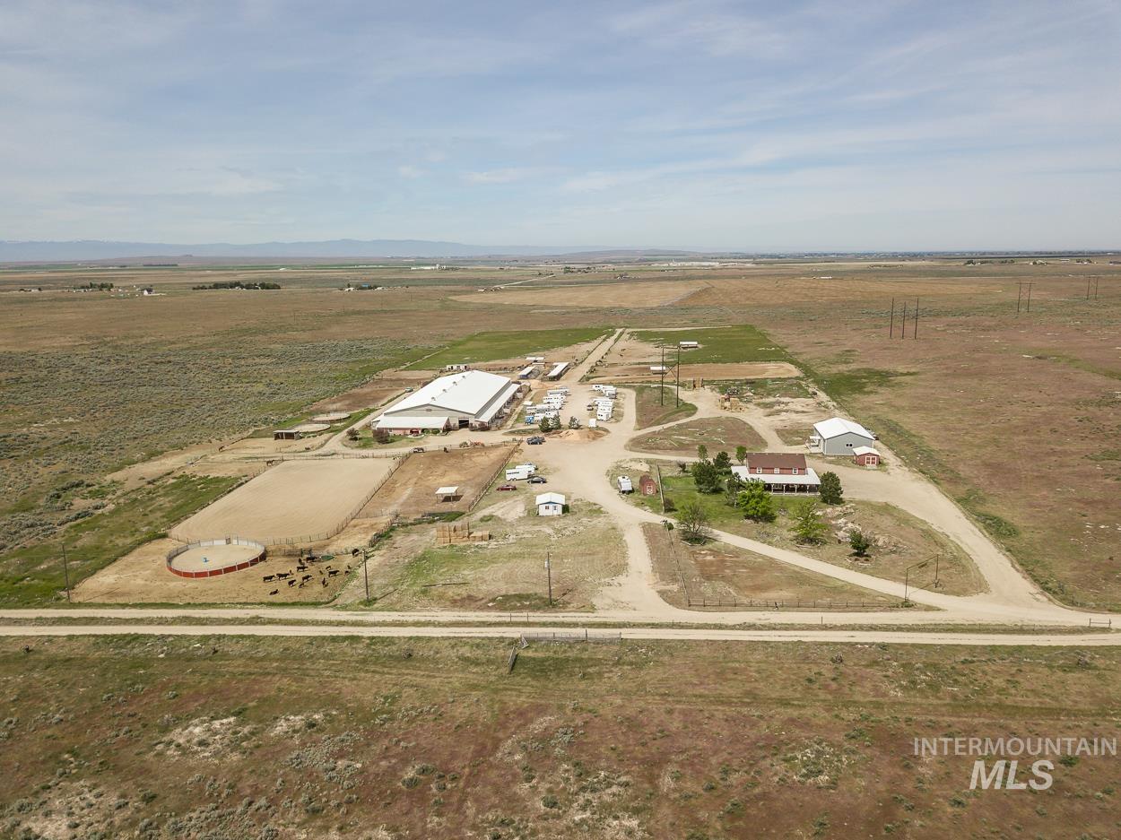 16973 S Vista Ave, Kuna, Idaho 83634, 3 Bedrooms, 2.5 Bathrooms, Residential For Sale, Price $3,995,000, 98951984