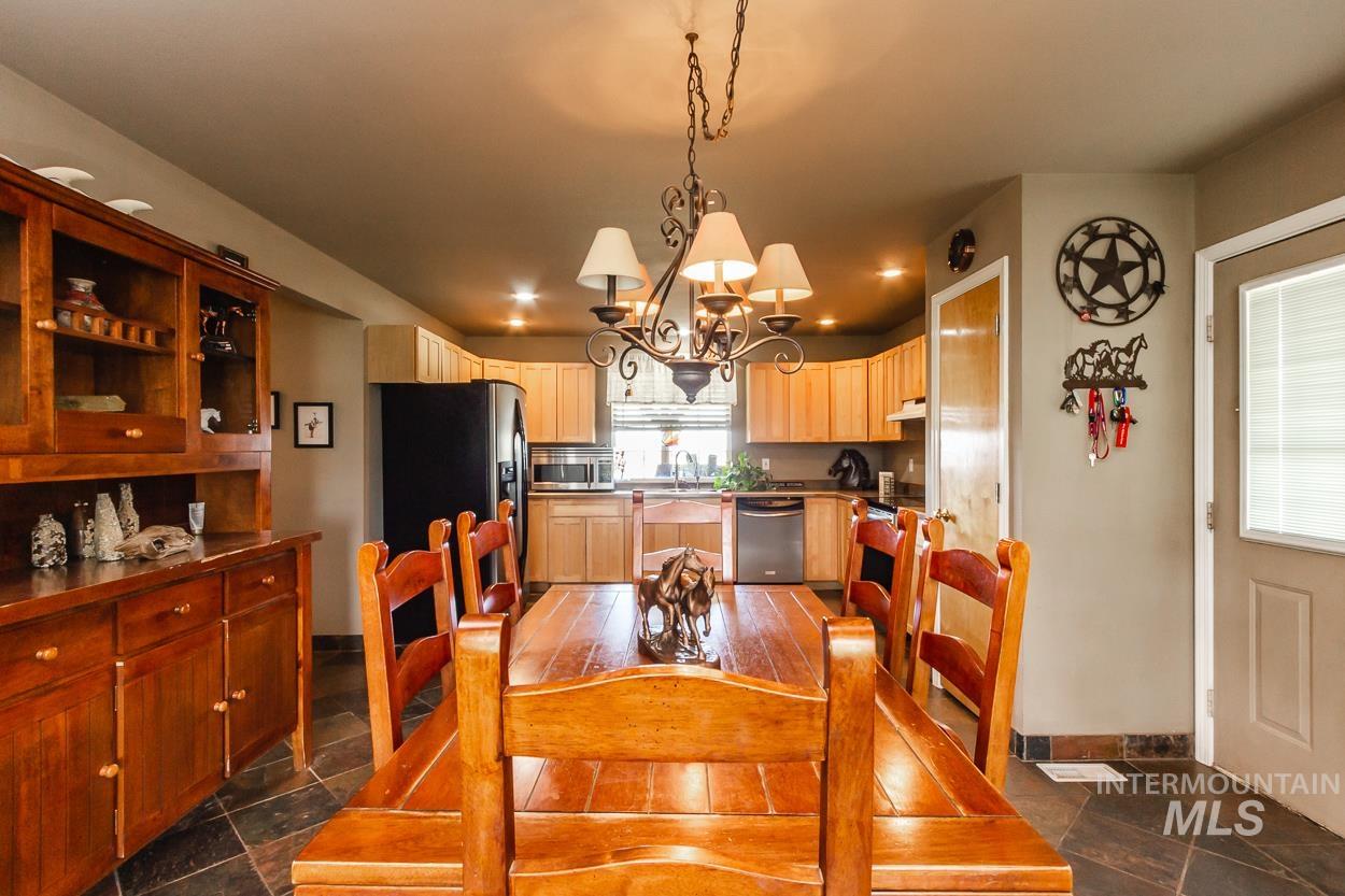 16973 S Vista Ave, Kuna, Idaho 83634, 3 Bedrooms, 2.5 Bathrooms, Farm & Ranch For Sale, Price $3,995,000, 98951985