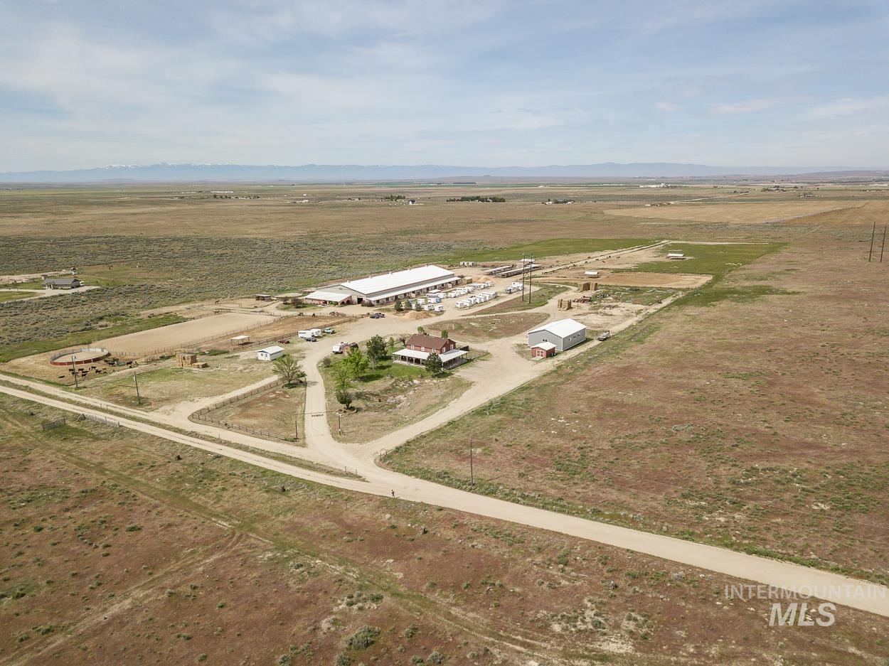 16973 S Vista Ave, Kuna, Idaho 83634, 3 Bedrooms, 2.5 Bathrooms, Farm & Ranch For Sale, Price $3,995,000, 98951985