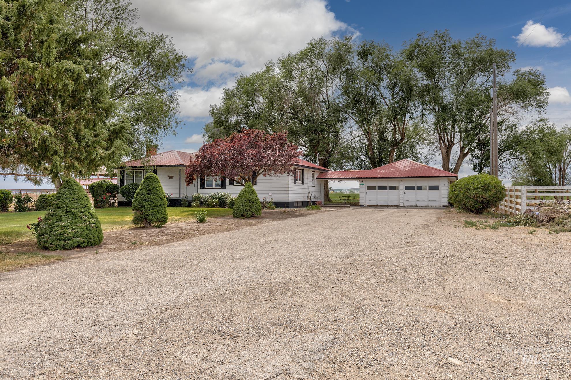 4417 Community Rd, Ontario, Oregon 97914, 4 Bedrooms, 2 Bathrooms, Farm & Ranch For Sale, Price $799,999, 98952164