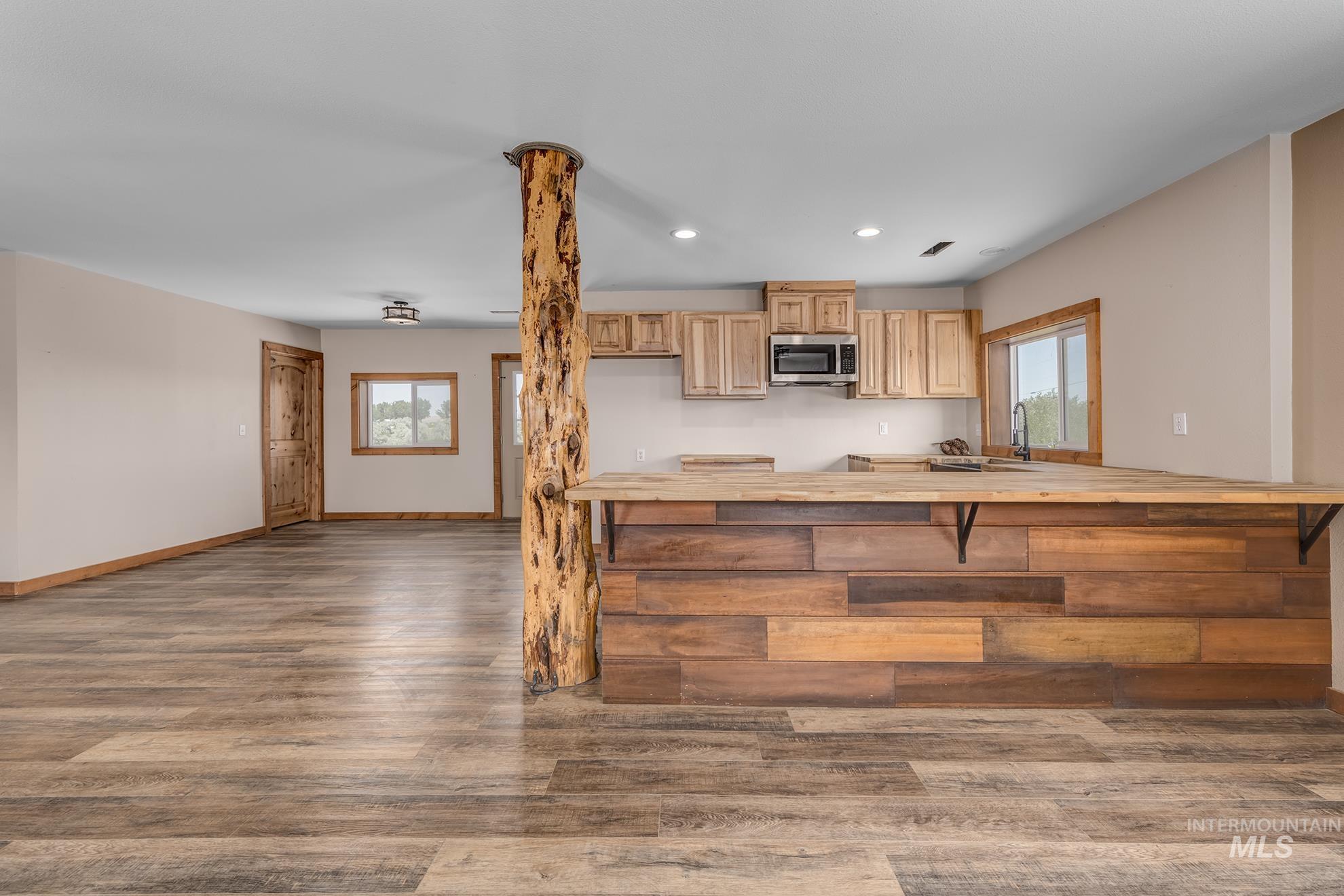 4417 Community Rd, Ontario, Oregon 97914, 4 Bedrooms, 2 Bathrooms, Farm & Ranch For Sale, Price $799,999, 98952164