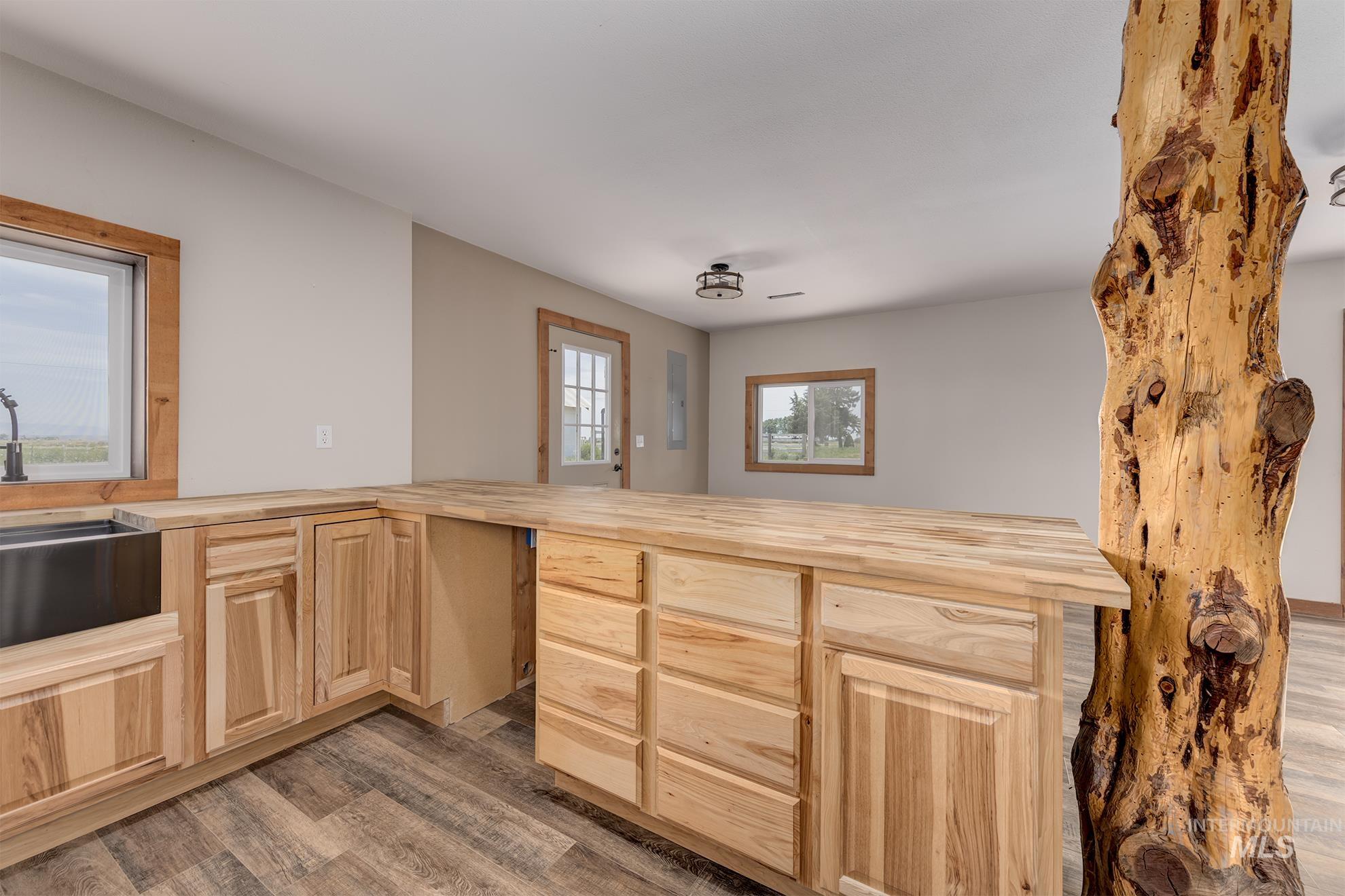 4417 Community Rd, Ontario, Oregon 97914, 4 Bedrooms, 2 Bathrooms, Farm & Ranch For Sale, Price $799,999, 98952164