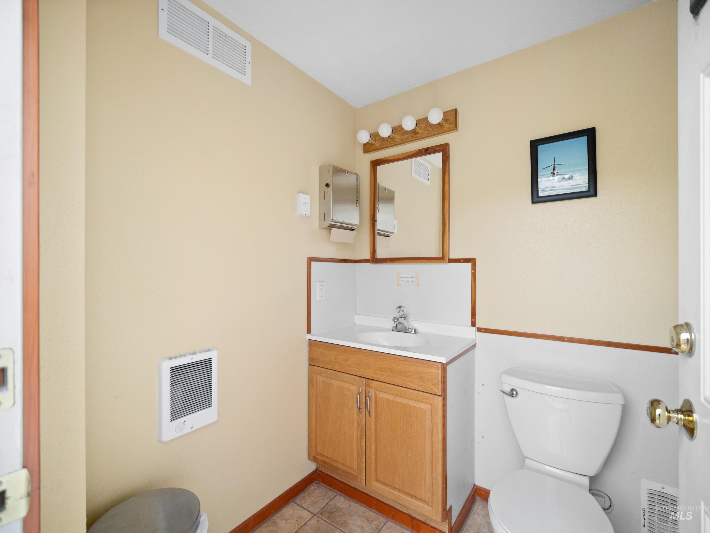 Shared Bathroom in Hanger