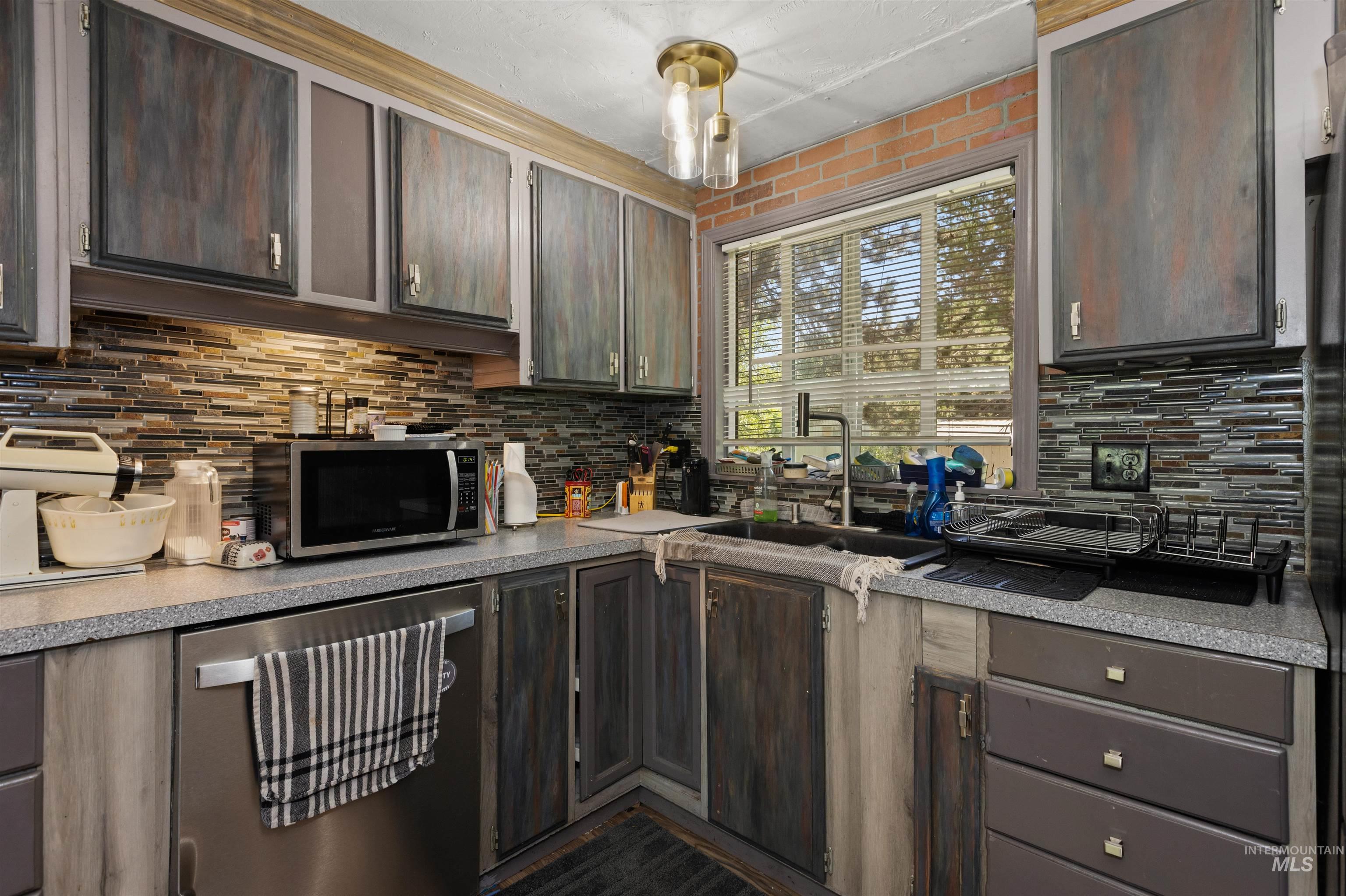 1200 Artesian Rd #27, Eagle, Idaho 83616, 3 Bedrooms, 2 Bathrooms, Residential For Sale, Price $50,000, 98952629