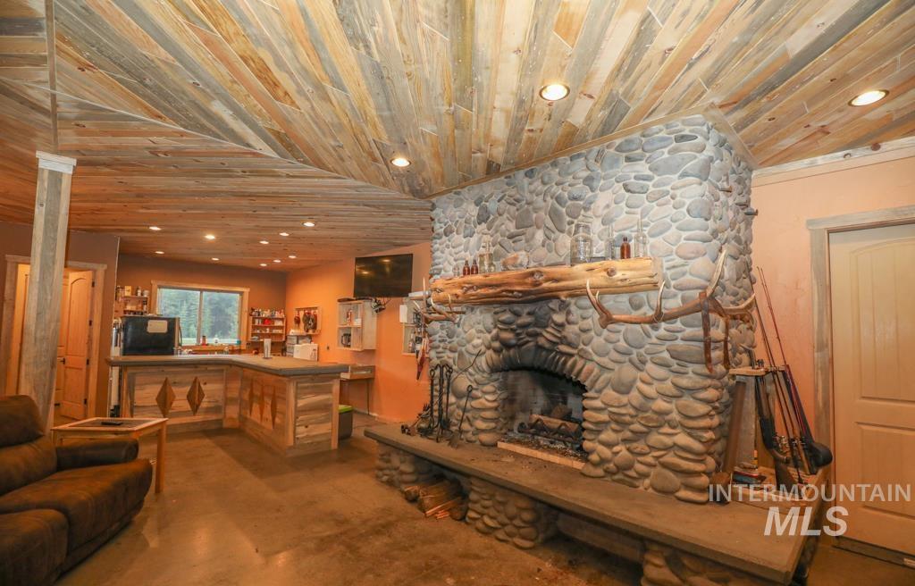 79250 Lookout Mountain Rd, Elgin, Oregon 97827, 6 Bedrooms, 3 Bathrooms, Farm & Ranch For Sale, Price $4,950,000, 98953660
