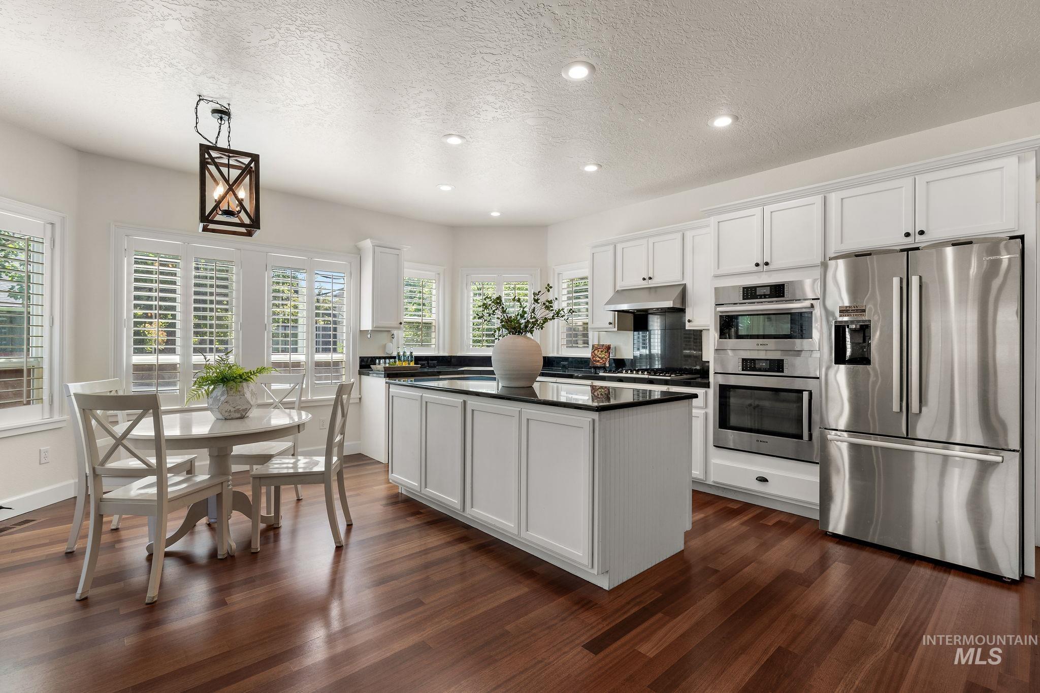 5742 N Black Sand Ave, Meridian, Idaho 83646, 6 Bedrooms, 4 Bathrooms, Residential For Sale, Price $940,000,MLS 98953977