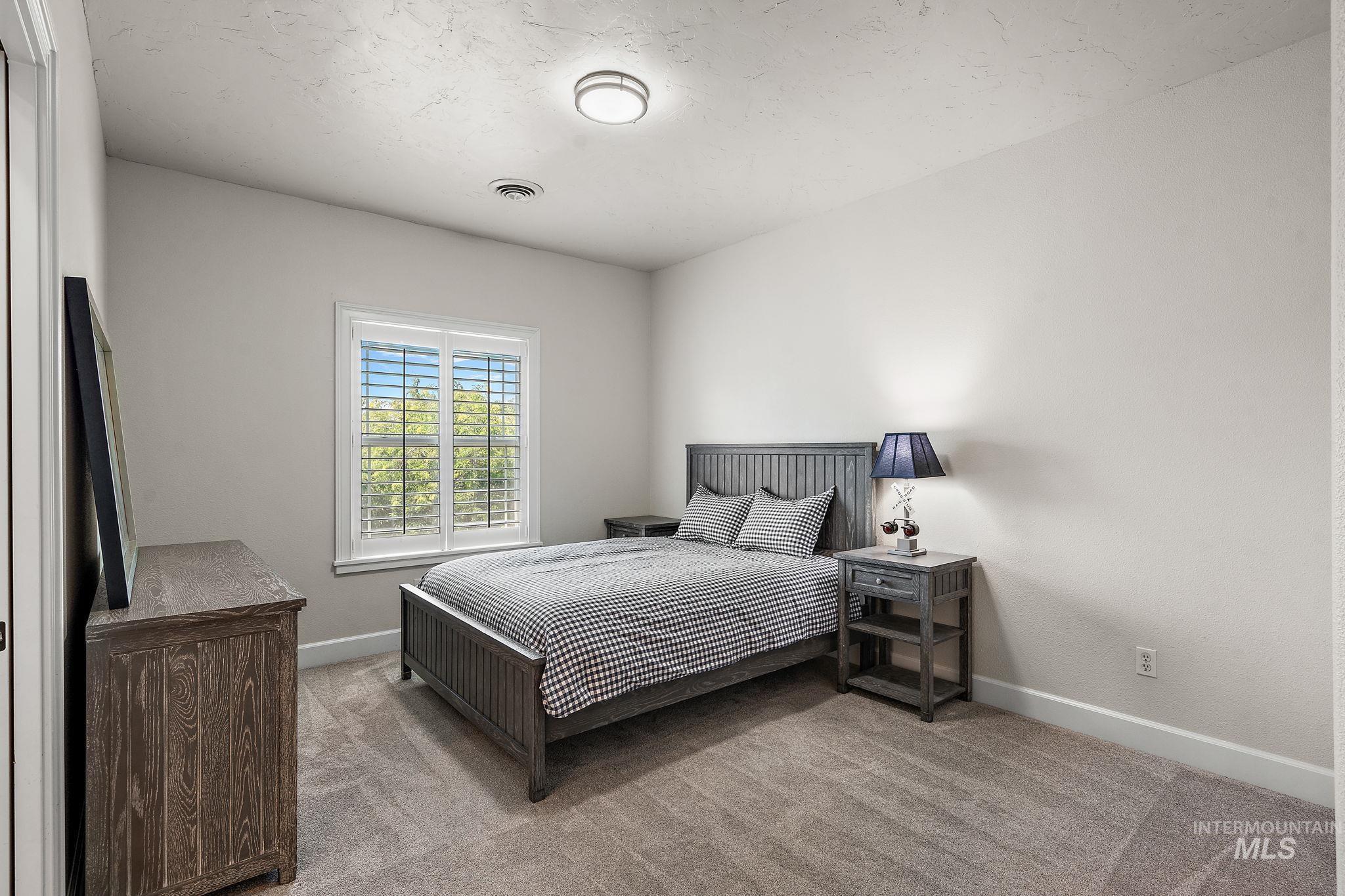 5742 N Black Sand Ave, Meridian, Idaho 83646, 6 Bedrooms, 4 Bathrooms, Residential For Sale, Price $940,000,MLS 98953977