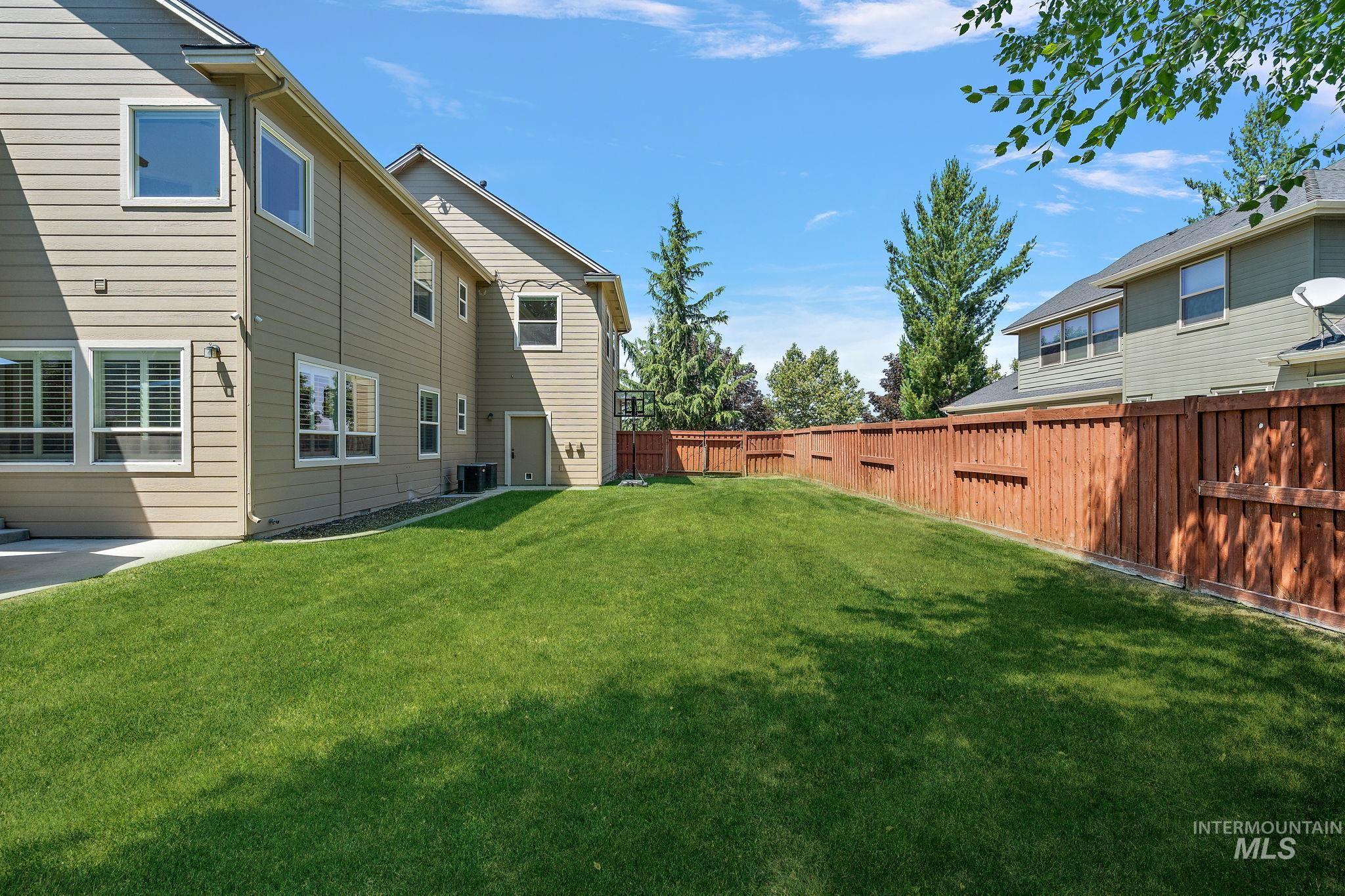 5742 N Black Sand Ave, Meridian, Idaho 83646, 6 Bedrooms, 4 Bathrooms, Residential For Sale, Price $940,000,MLS 98953977