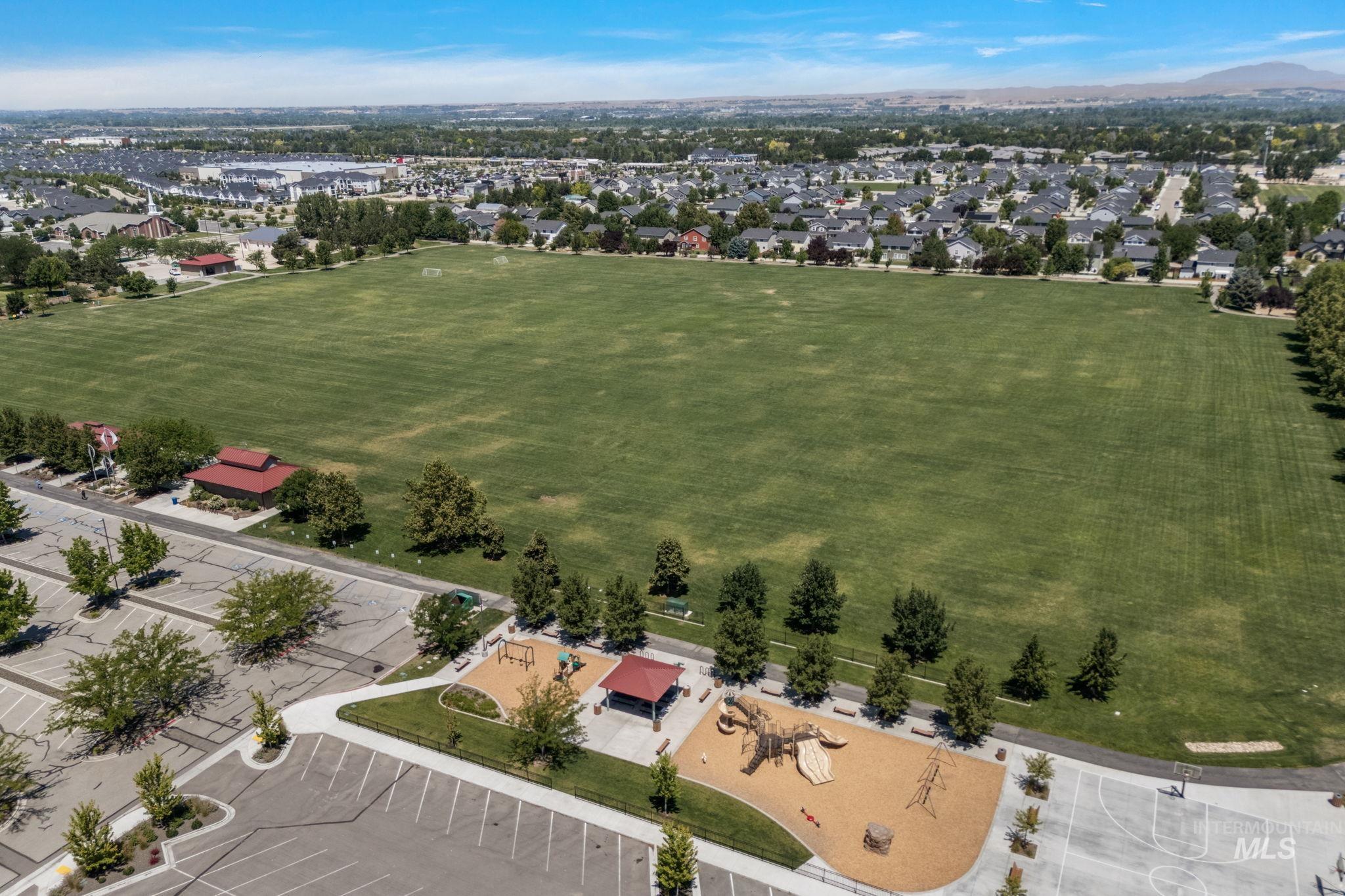 5742 N Black Sand Ave, Meridian, Idaho 83646, 6 Bedrooms, 4 Bathrooms, Residential For Sale, Price $940,000,MLS 98953977