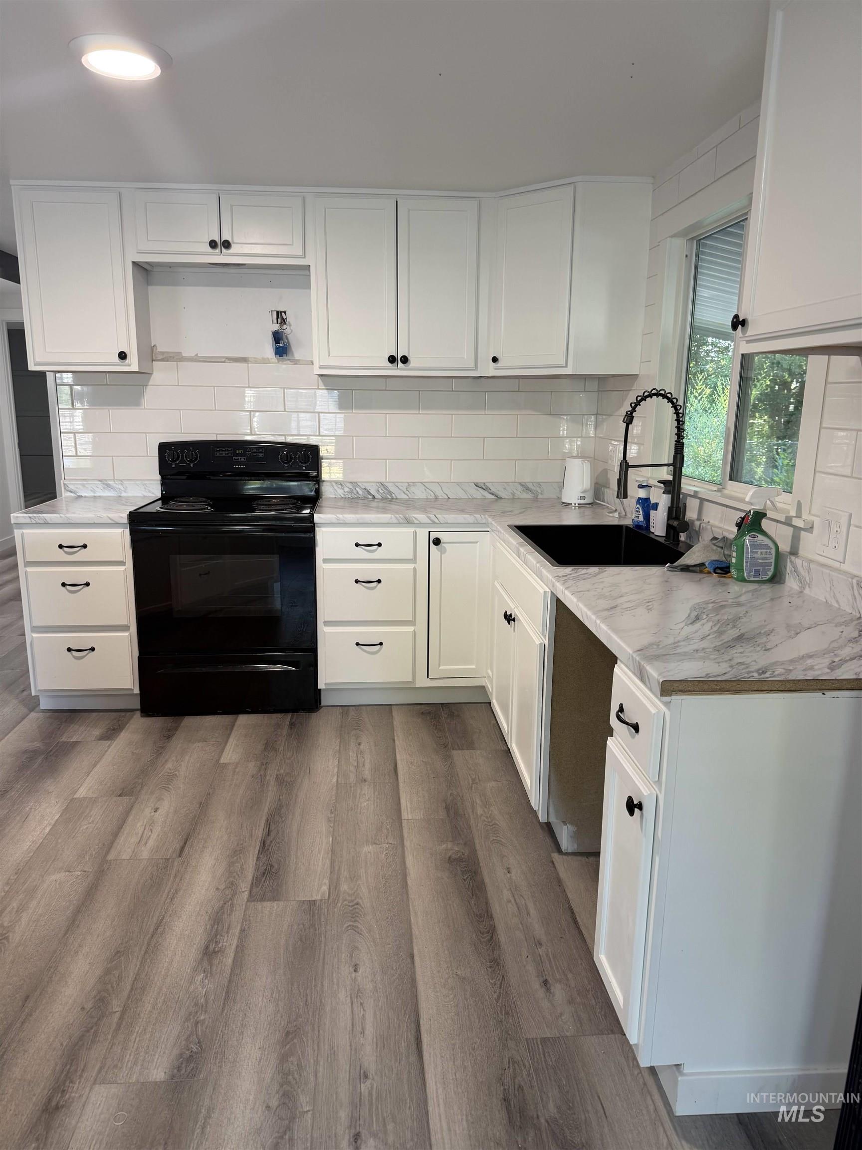 621 N Timathy, Boise, Idaho 83713, 3 Bedrooms, 2 Bathrooms, Residential For Sale, Price $105,000,MLS 98954158