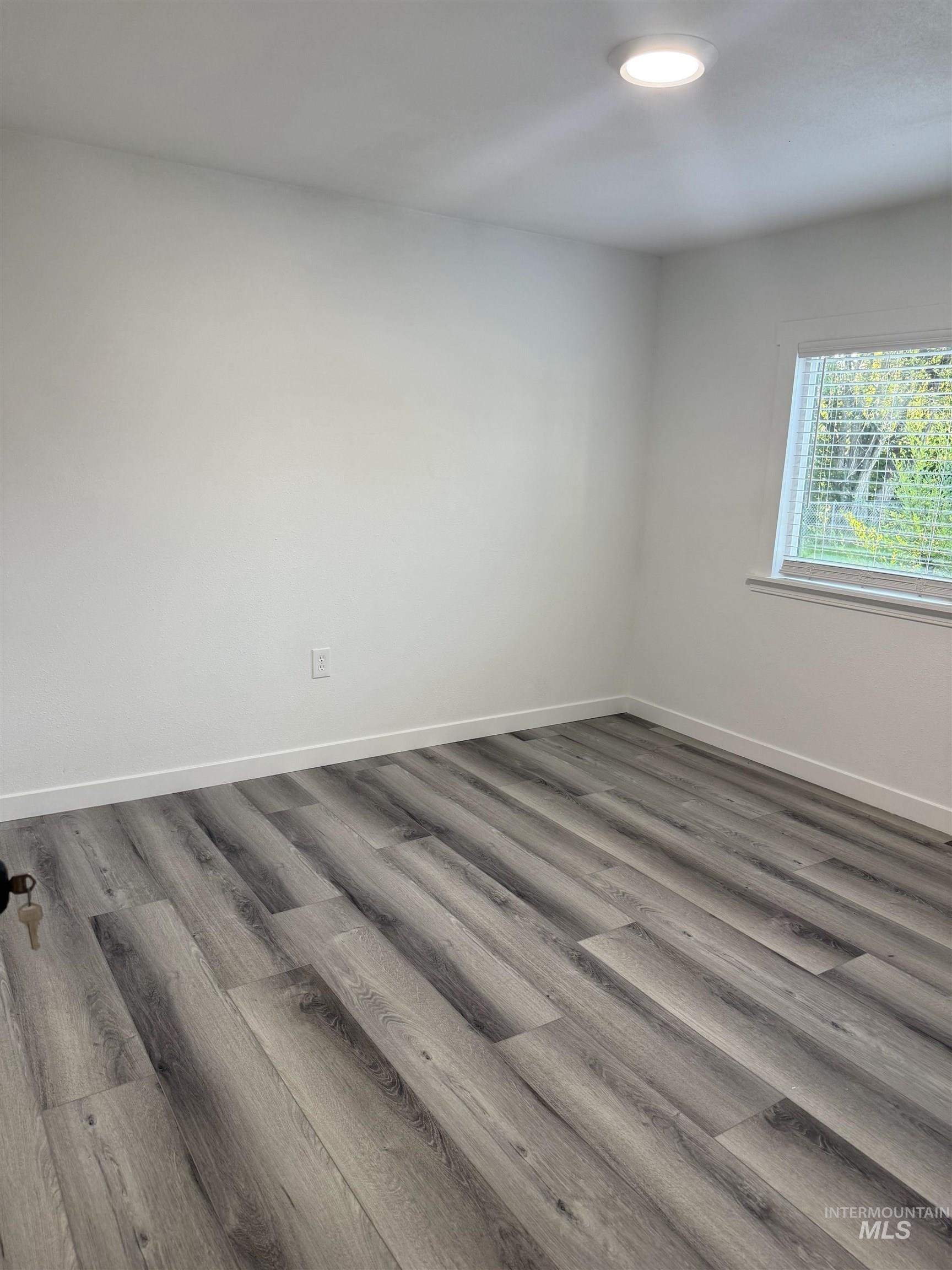 621 N Timathy, Boise, Idaho 83713, 3 Bedrooms, 2 Bathrooms, Residential For Sale, Price $105,000,MLS 98954158