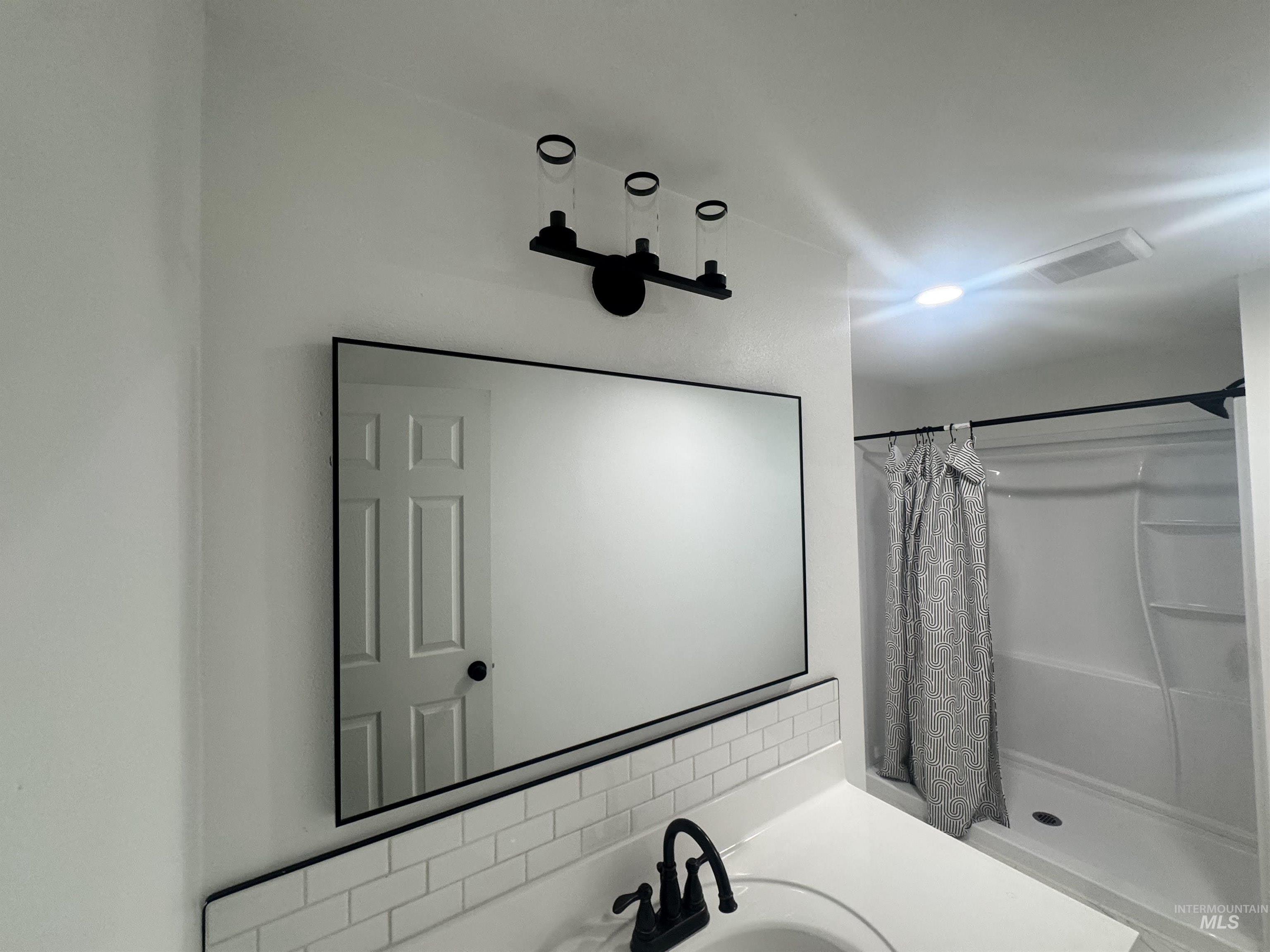 621 N Timathy, Boise, Idaho 83713, 3 Bedrooms, 2 Bathrooms, Residential For Sale, Price $105,000,MLS 98954158