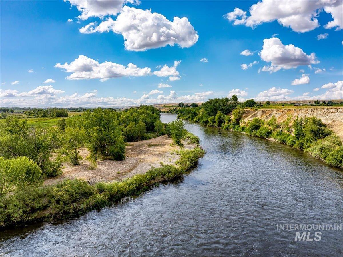 5200 Freemont Rd., New Plymouth, Idaho 83655, 3 Bedrooms, 2.5 Bathrooms, Farm & Ranch For Sale, Price $5,150,000, 98954174