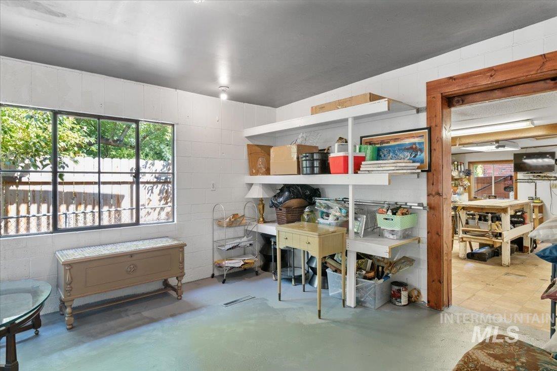 2401 N 26Th St, Boise, Idaho 83702, 4 Bedrooms, 2 Bathrooms, Residential Income For Sale, Price $1,350,000, 98954197