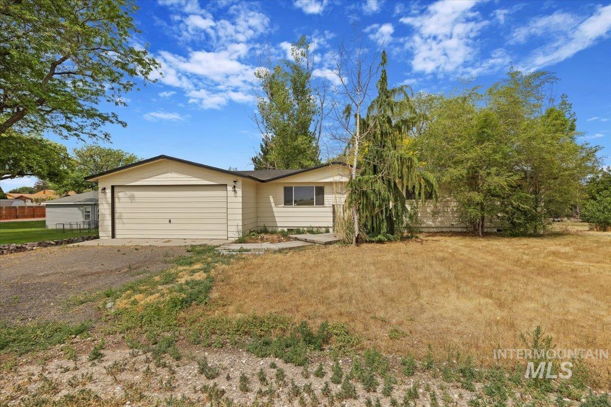 934 Fair St., Buhl, Idaho 83316, 6 Bedrooms, 3 Bathrooms, Residential For Sale, Price $389,900,MLS 98954232