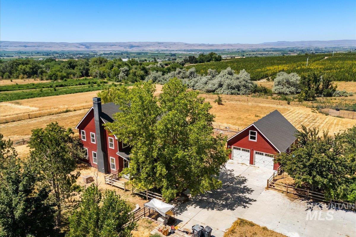 20169 Hoskins Rd, Caldwell, Idaho 83607, 4 Bedrooms, 3.5 Bathrooms, Residential For Sale, Price $1,140,000,MLS 98954238