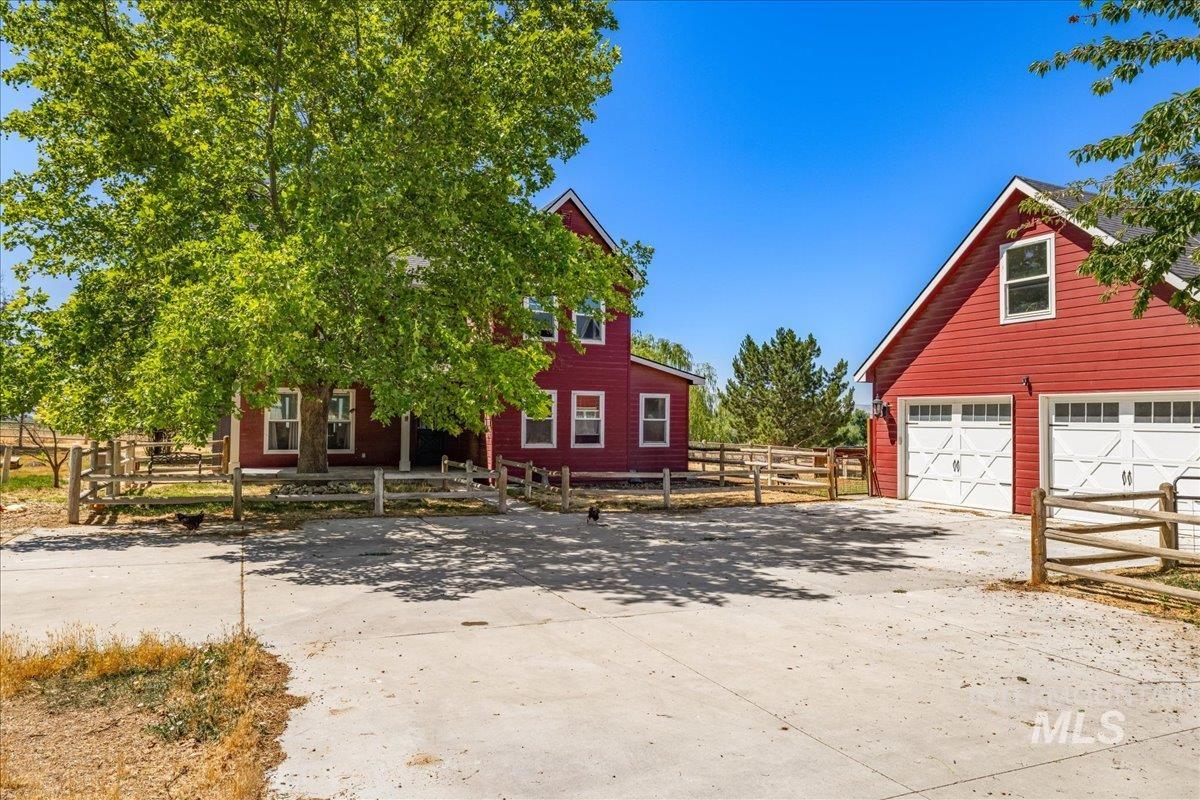 20169 Hoskins Rd, Caldwell, Idaho 83607, 4 Bedrooms, 3.5 Bathrooms, Residential For Sale, Price $1,140,000,MLS 98954238