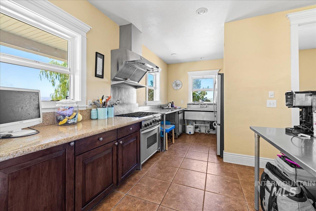 20169 Hoskins Rd, Caldwell, Idaho 83607, 4 Bedrooms, 3.5 Bathrooms, Residential For Sale, Price $1,140,000,MLS 98954238