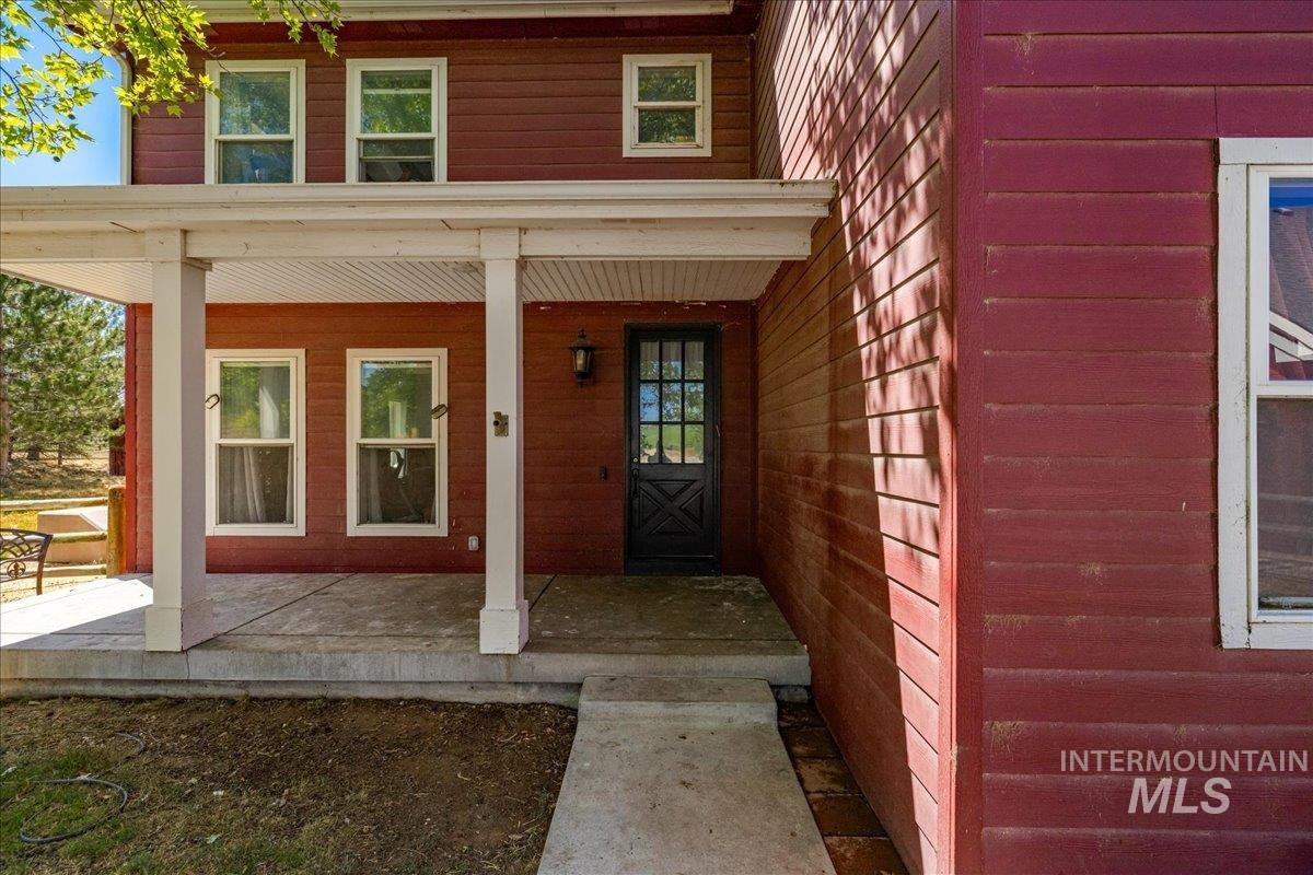 20169 Hoskins Rd, Caldwell, Idaho 83607, 4 Bedrooms, 3.5 Bathrooms, Residential For Sale, Price $1,140,000,MLS 98954238