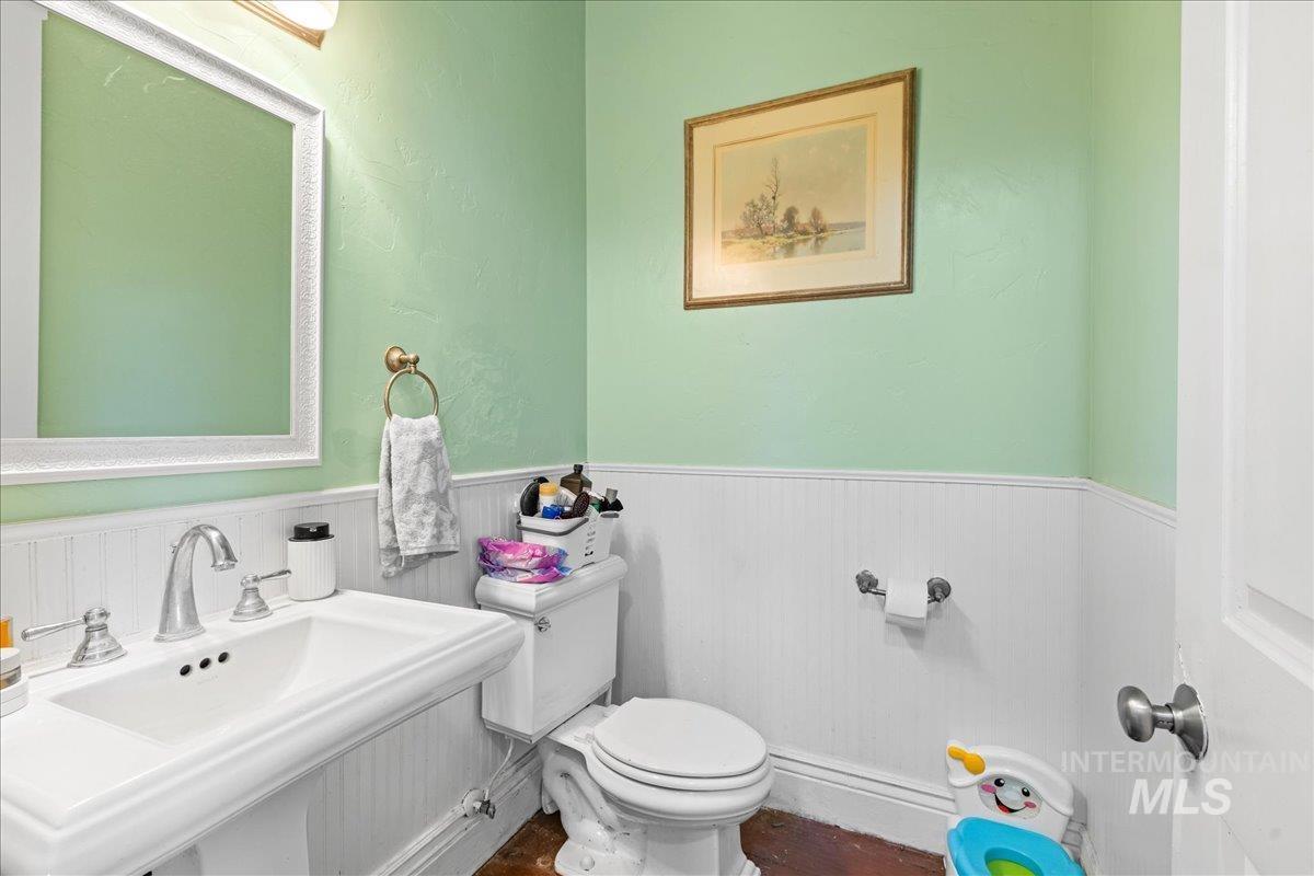 20169 Hoskins Rd, Caldwell, Idaho 83607, 4 Bedrooms, 3.5 Bathrooms, Residential For Sale, Price $1,140,000,MLS 98954238