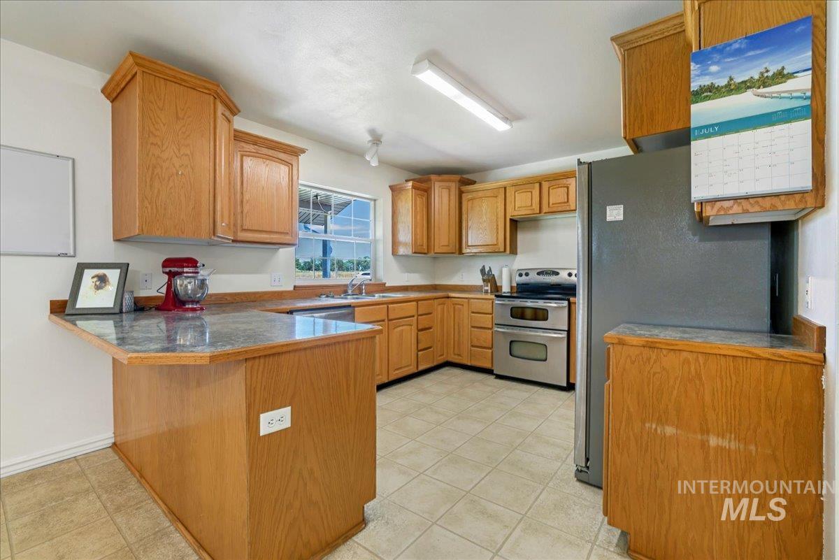 294 N 950 E, Declo, Idaho 83323, 4 Bedrooms, 3 Bathrooms, Residential For Sale, Price $625,000,MLS 98954240