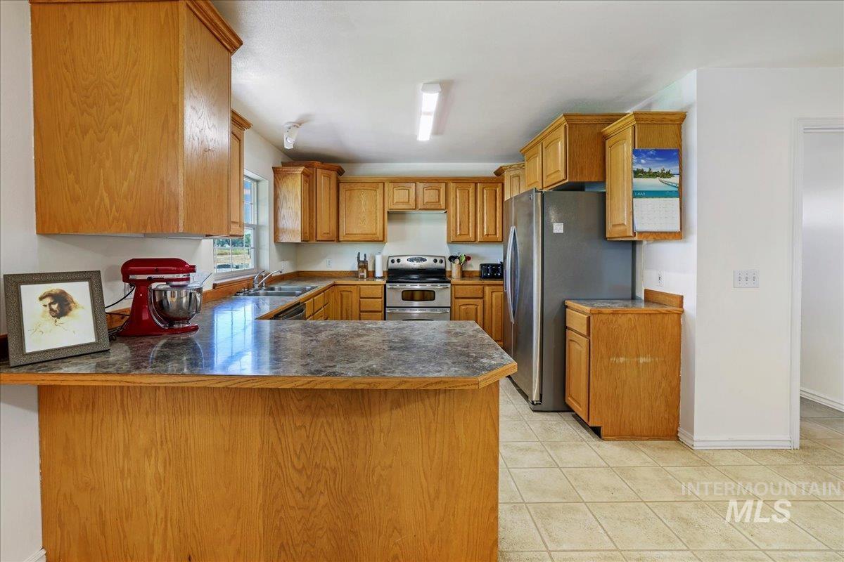 294 N 950 E, Declo, Idaho 83323, 4 Bedrooms, 3 Bathrooms, Residential For Sale, Price $625,000,MLS 98954240