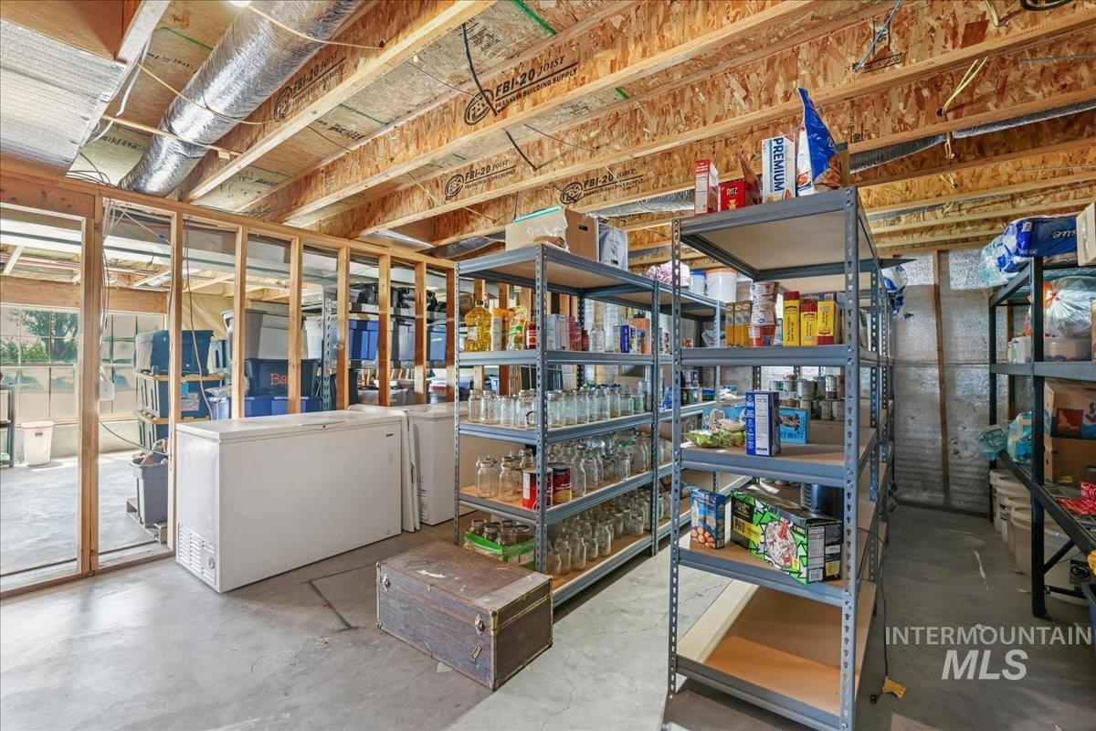 294 N 950 E, Declo, Idaho 83323, 4 Bedrooms, 3 Bathrooms, Residential For Sale, Price $625,000,MLS 98954240