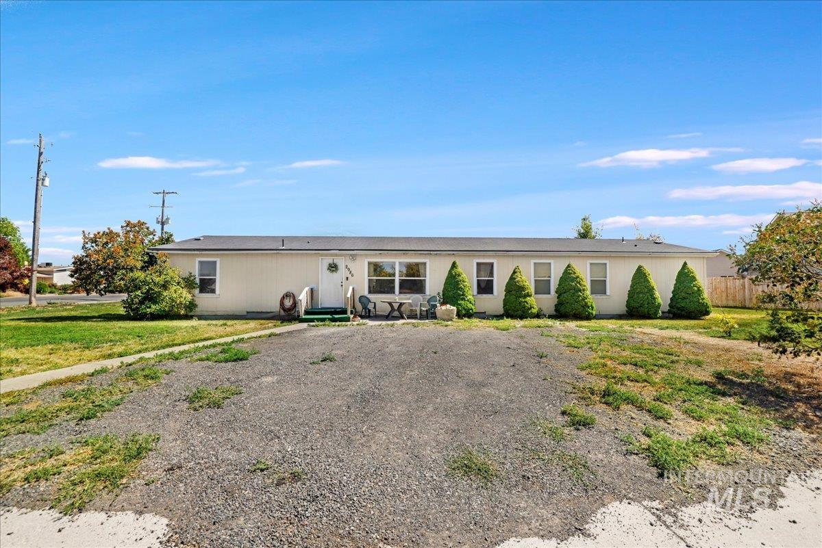2986 4th Ave E, Twin Falls, Idaho 83301, 4 Bedrooms, 2 Bathrooms, Residential For Sale, Price $289,000,MLS 98954244