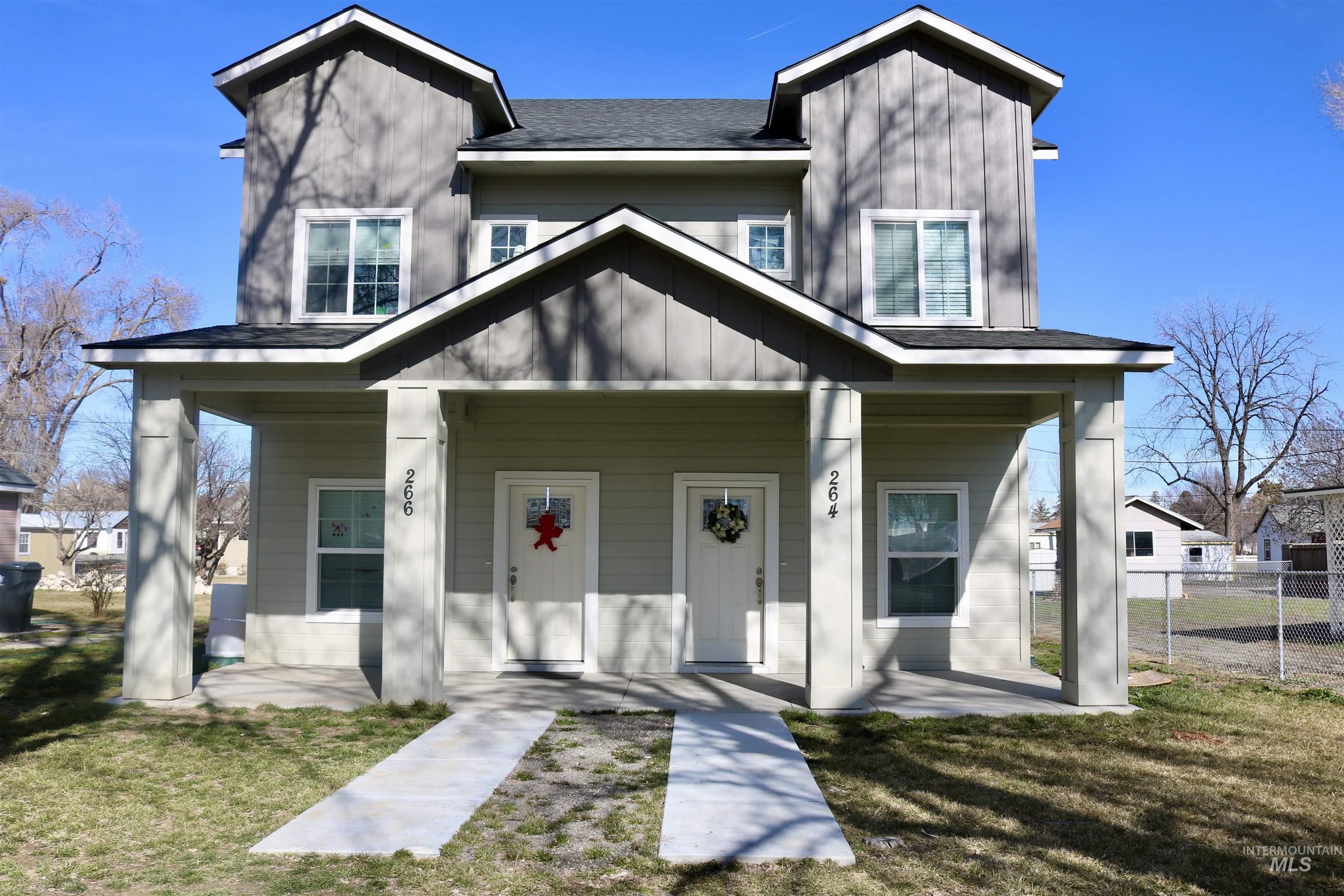 264/266 Ave A, Wendell, Idaho 83355, 2 Bedrooms, 1.5 Bathrooms, Residential Income For Sale, Price $409,900,MLS 98954281