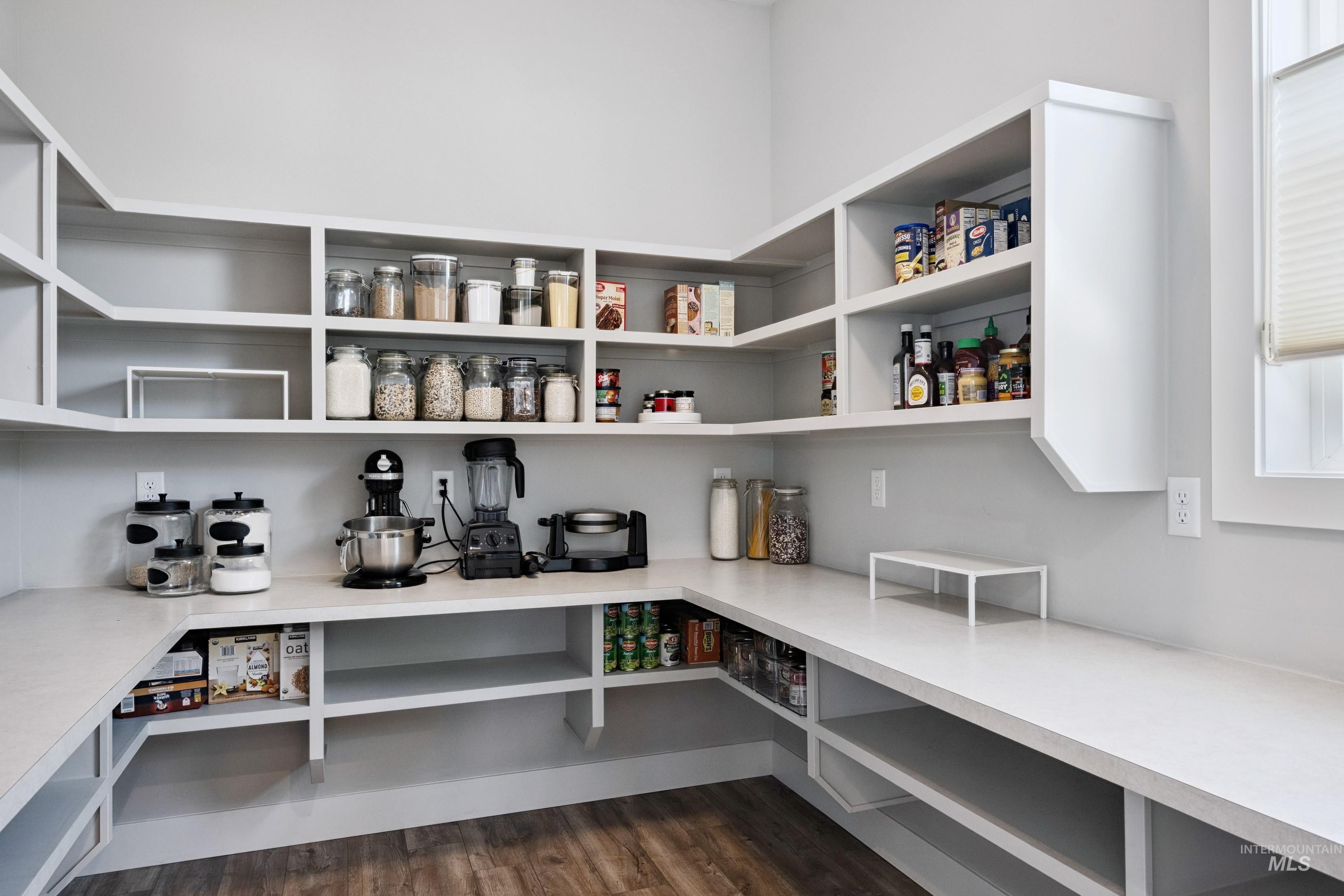 2635 N Yount Way, Eagle, Idaho 83616, 4 Bedrooms, 3.5 Bathrooms, Residential For Sale, Price $1,199,000,MLS 98954302