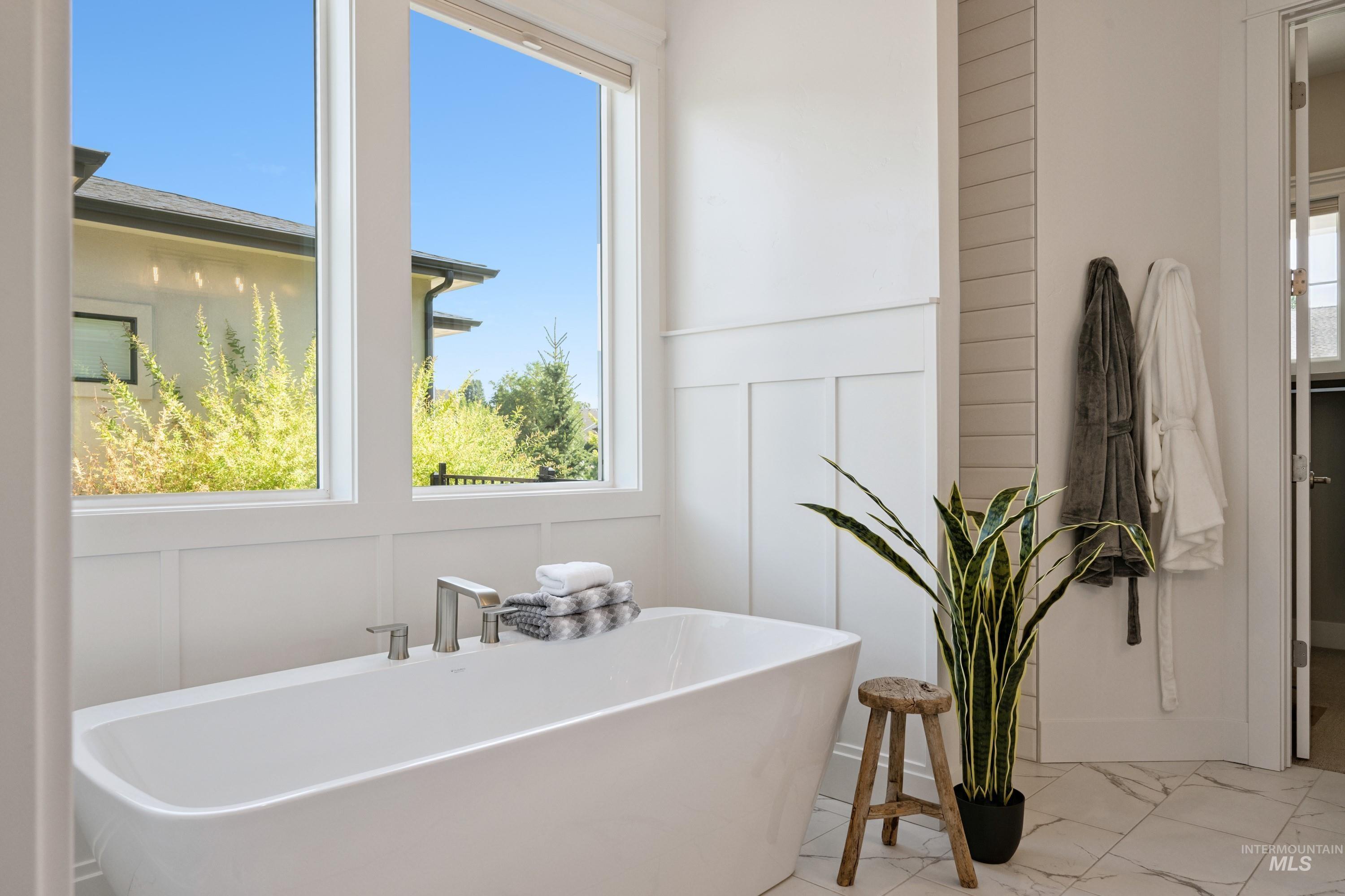 2635 N Yount Way, Eagle, Idaho 83616, 4 Bedrooms, 3.5 Bathrooms, Residential For Sale, Price $1,199,000,MLS 98954302