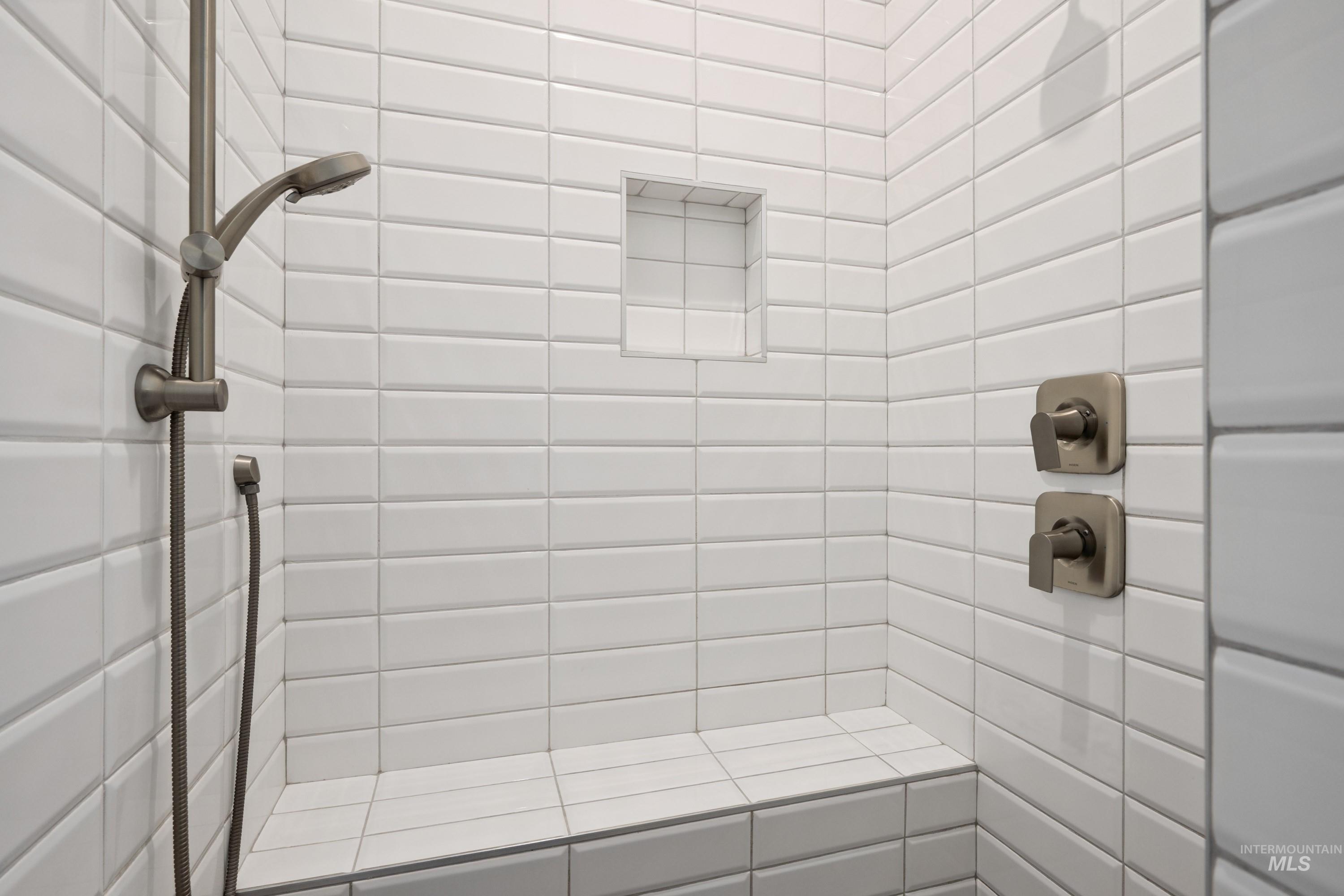 2635 N Yount Way, Eagle, Idaho 83616, 4 Bedrooms, 3.5 Bathrooms, Residential For Sale, Price $1,199,000,MLS 98954302