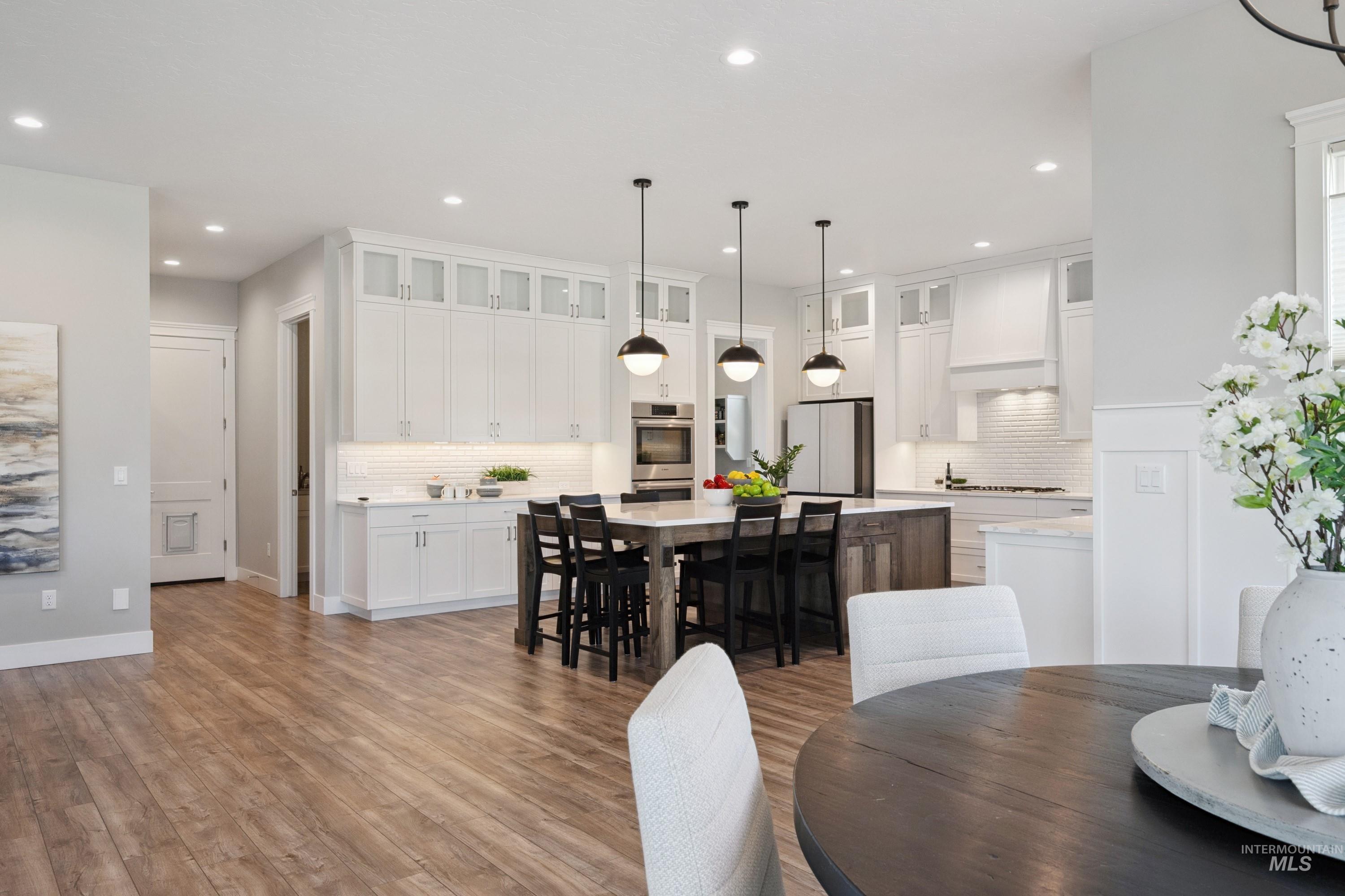 2635 N Yount Way, Eagle, Idaho 83616, 4 Bedrooms, 3.5 Bathrooms, Residential For Sale, Price $1,199,000,MLS 98954302