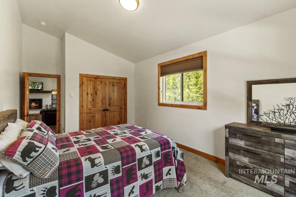 238 Angus Lane, Donnelly, Idaho 83615, 2 Bedrooms, 1 Bathroom, Residential For Sale, Price $774,000,MLS 98954308