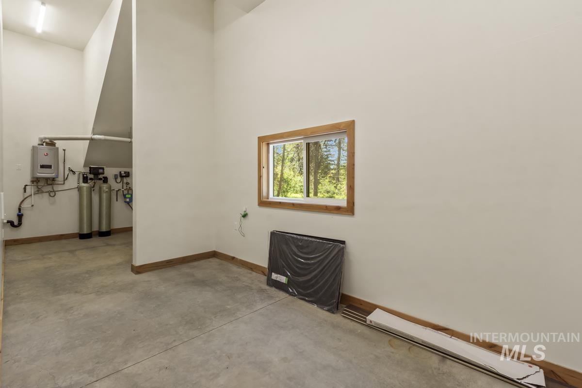 238 Angus Lane, Donnelly, Idaho 83615, 2 Bedrooms, 1 Bathroom, Residential For Sale, Price $774,000,MLS 98954308