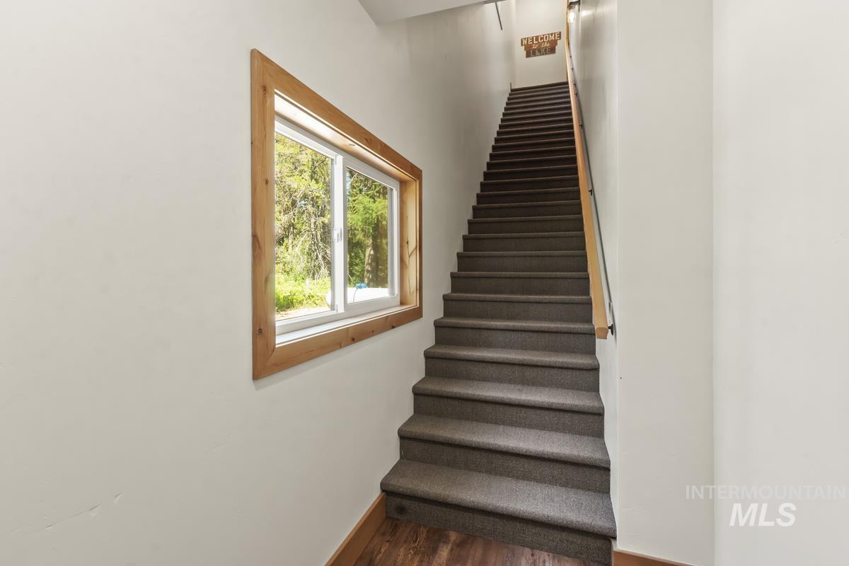 238 Angus Lane, Donnelly, Idaho 83615, 2 Bedrooms, 1 Bathroom, Residential For Sale, Price $774,000,MLS 98954308