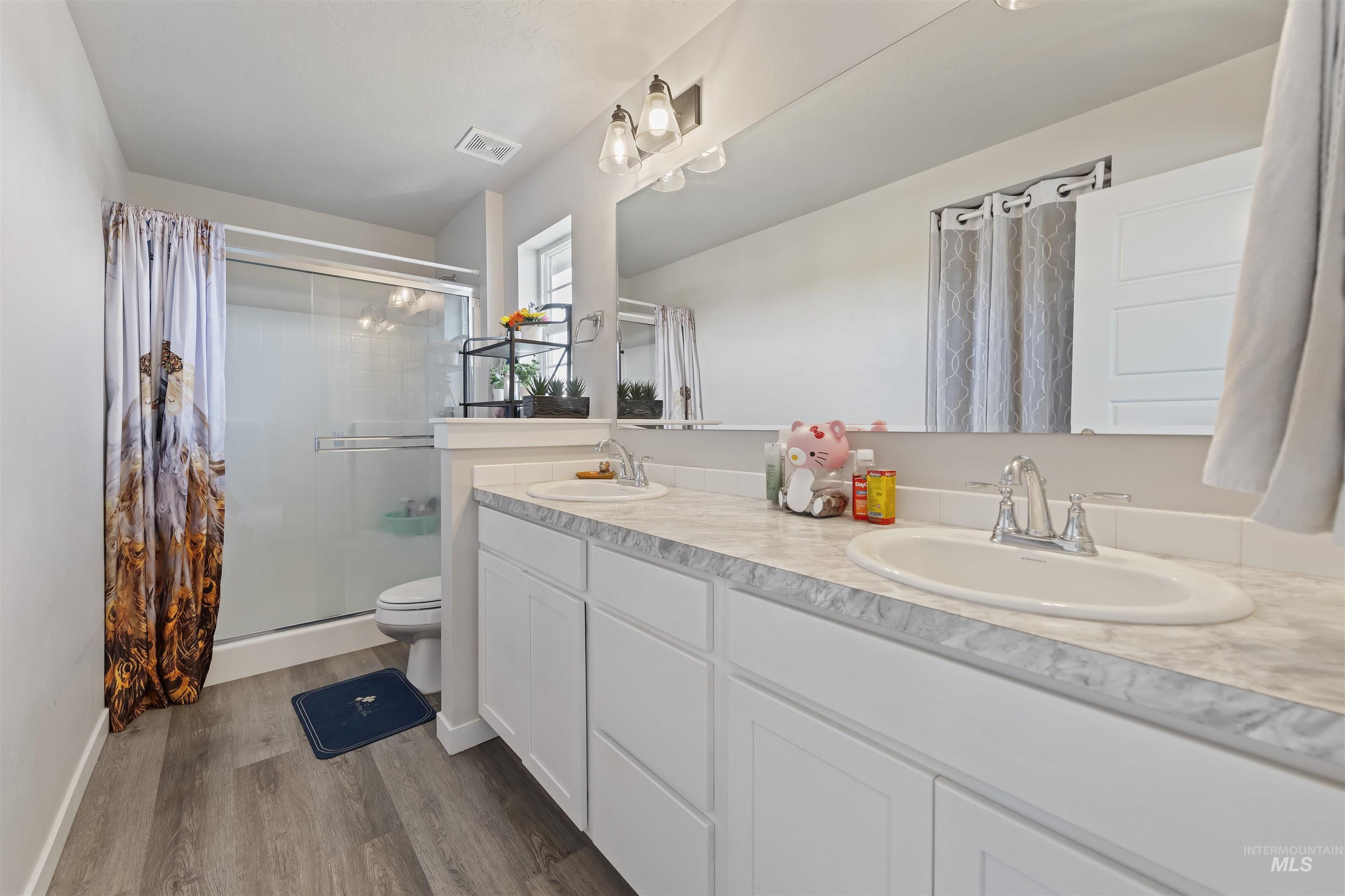 4887 W Quaker Ridge St, Meridian, Idaho 83642, 4 Bedrooms, 2.5 Bathrooms, Residential For Sale, Price $441,999,MLS 98954316