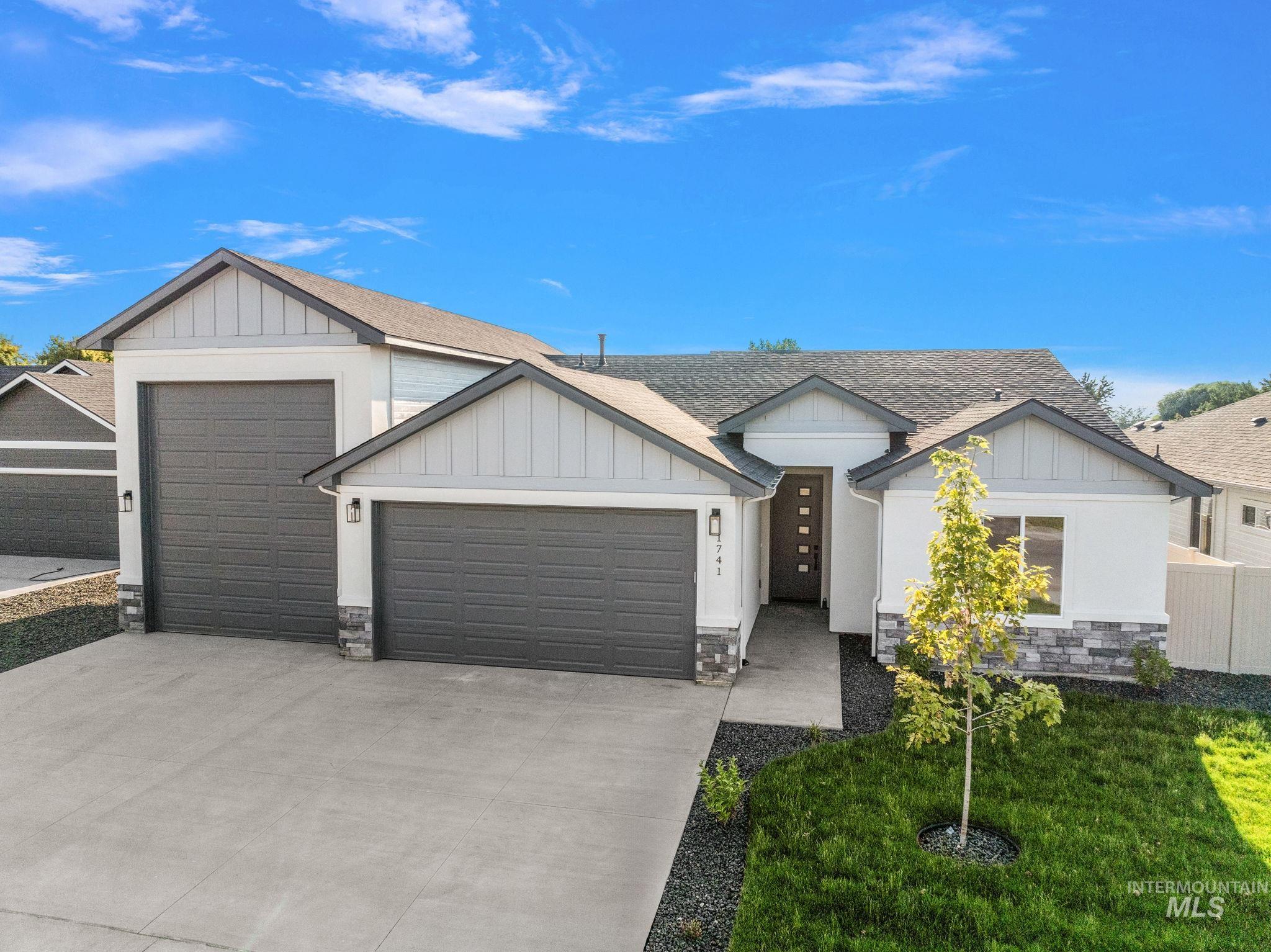 1510 Castle Way, Emmett, Idaho 83617, 3 Bedrooms, 2 Bathrooms, Residential For Sale, Price $550,000,MLS 98954359