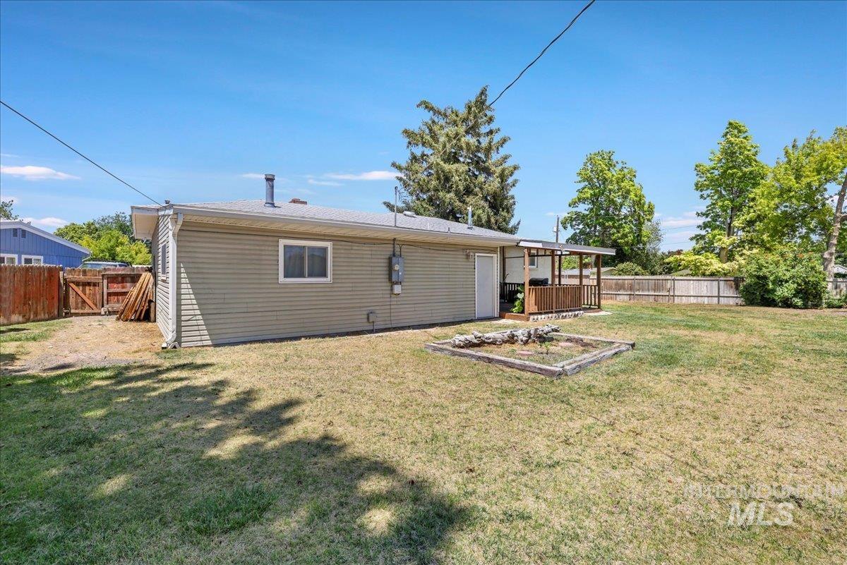 917 Del Mar Circle, Twin Falls, Idaho 83301, 4 Bedrooms, 2.5 Bathrooms, Residential For Sale, Price $350,000,MLS 98954378