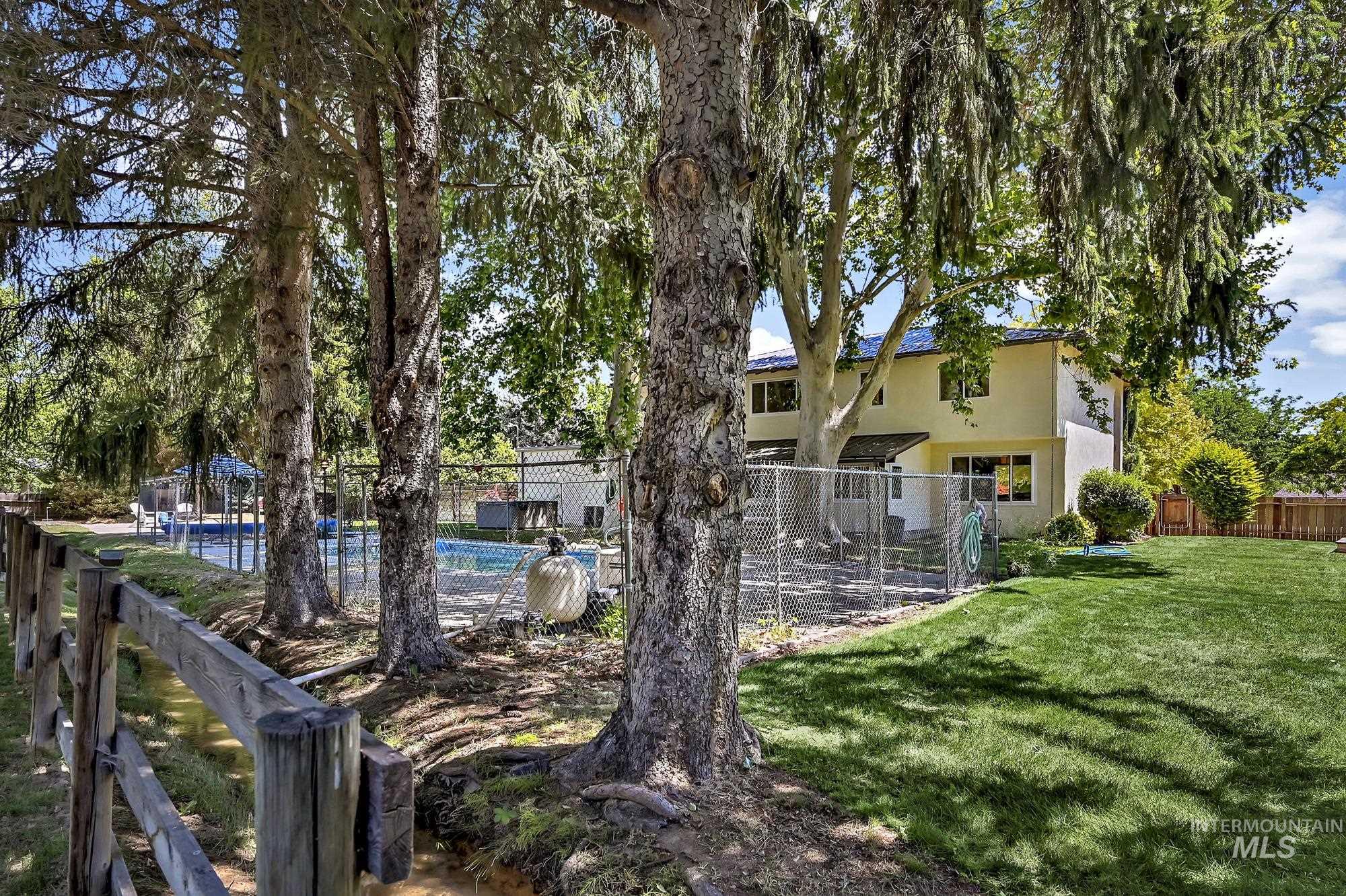 1067 N Arlington Dr, Eagle, Idaho 83616, 4 Bedrooms, 3 Bathrooms, Residential For Sale, Price $1,145,000,MLS 98954392