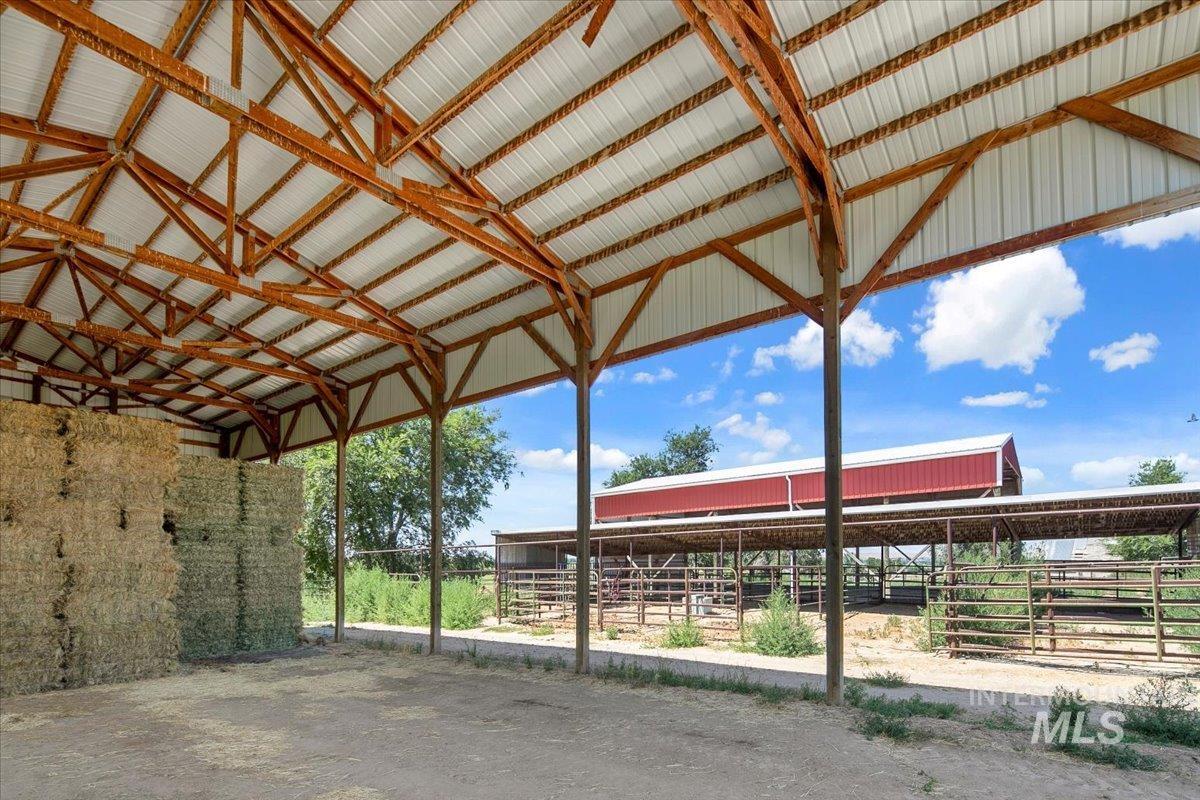 3617 Bowman Rd, Emmett, Idaho 83617, 3 Bedrooms, 2 Bathrooms, Residential For Sale, Price $748,444,MLS 98954429