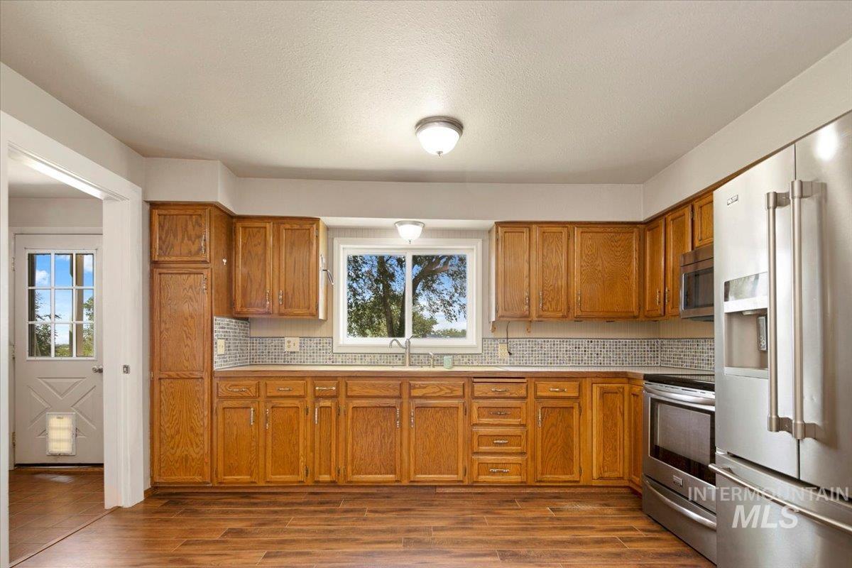 3617 Bowman Rd, Emmett, Idaho 83617, 3 Bedrooms, 2 Bathrooms, Residential For Sale, Price $748,444,MLS 98954429